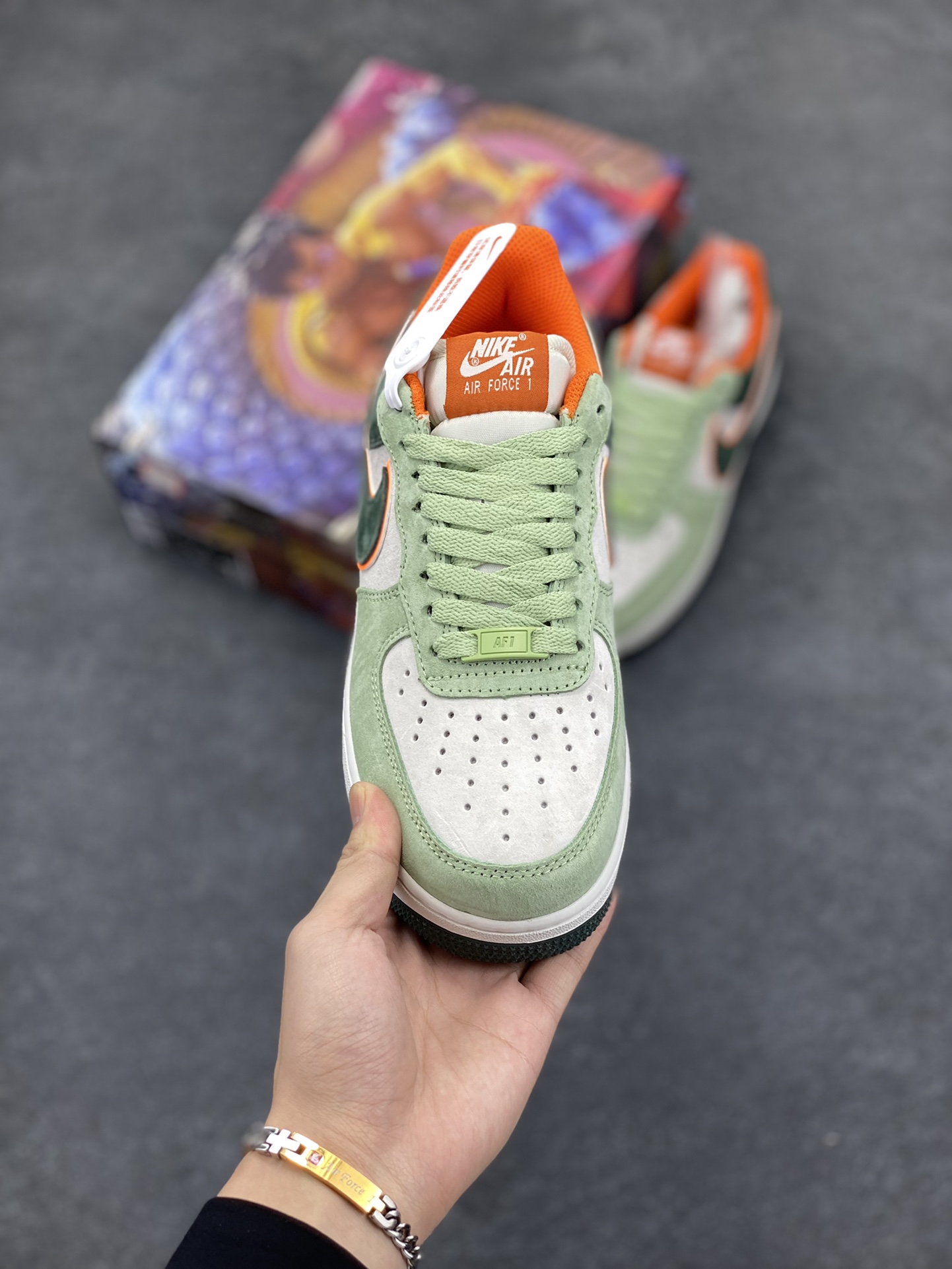 图片[2]-Nike Air Force 1 Low ’07 橙绿麂皮空军一号低帮休闲板鞋 原厂麂皮 原楦原纸板 纯正版型 正品NFC感应芯片 高清洁度 内置全掌气垫 货号：LF8989-777 尺码：36 36.5 37.5 38 38.5 39 40 40.5 41 42 42.5 43 44 44.5 45-选品中心