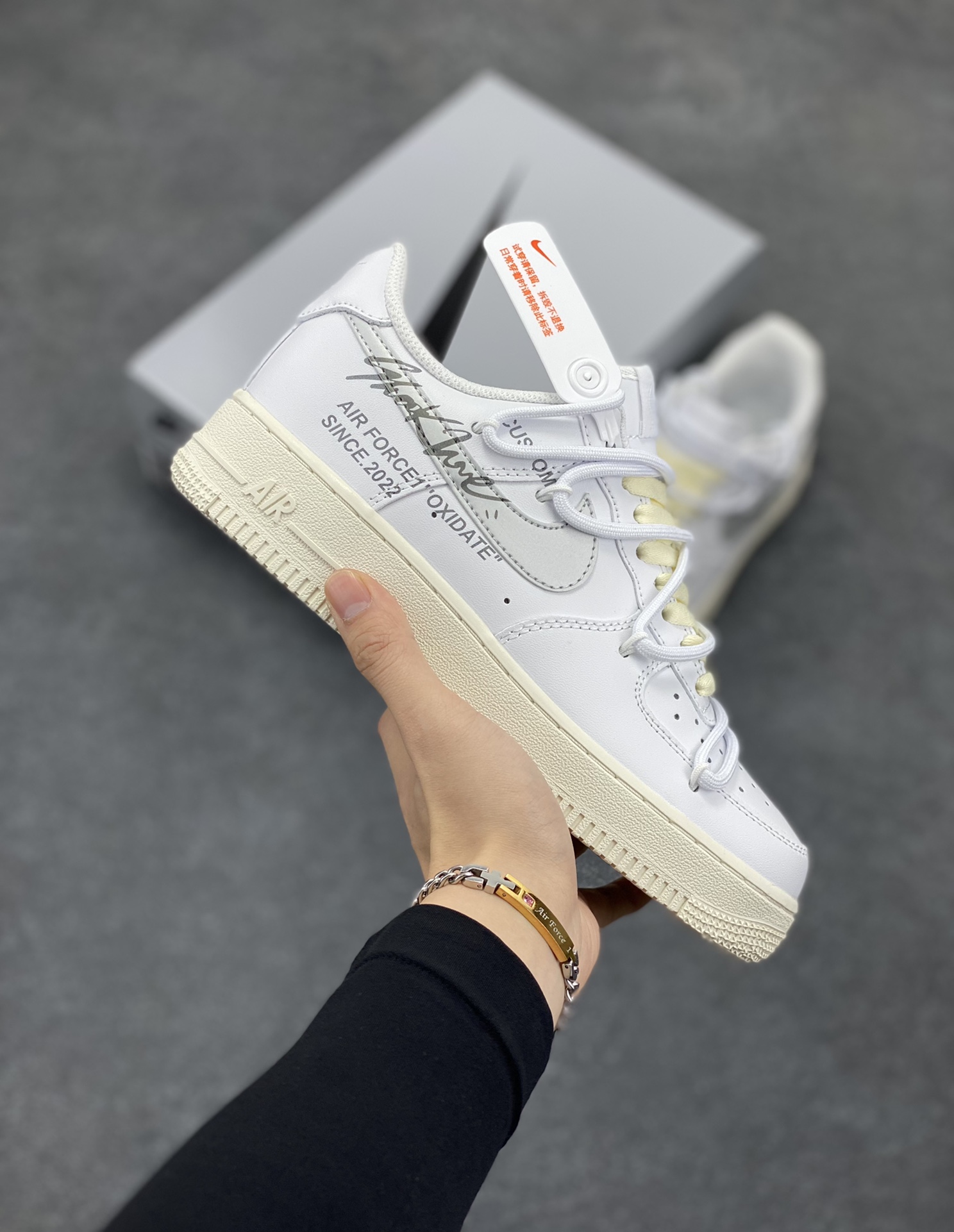 Nike Air Force 1 Low’07 银勾off风 空军一号绑带低帮休闲板鞋 定制皮料 原厂3D打印 定制鞋盒 原楦原纸板 纯正空军版型 内置全掌气垫 货号:ZH0316-051 尺码:36 36.5 37.5 38 38.5 39 40 40.5 41 42 42.5 43 44 44.5 45-选品中心