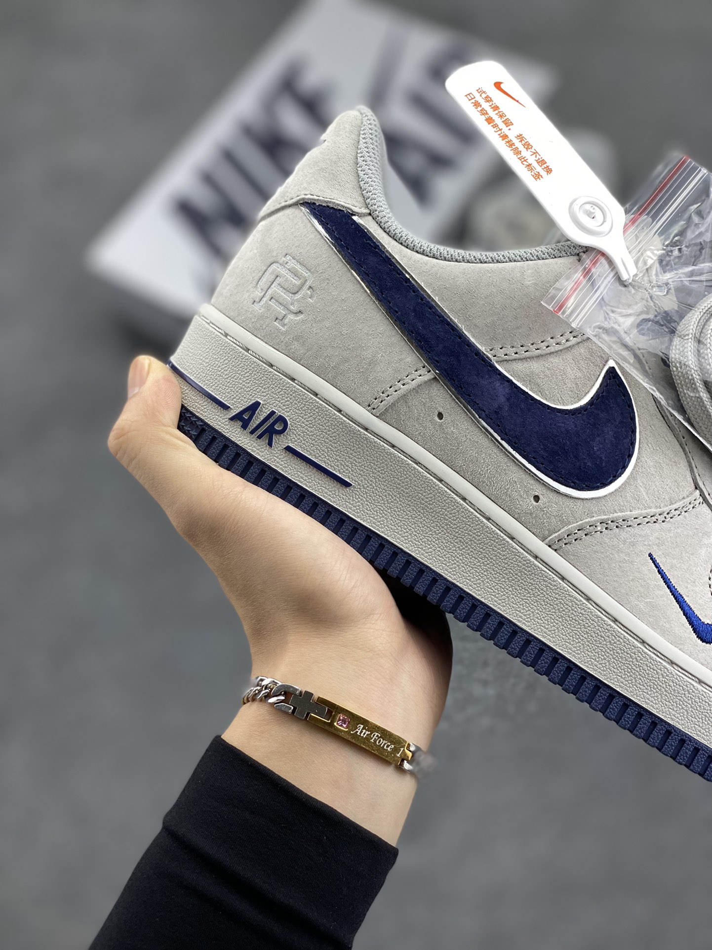 图片[6]-NIke Air Force 1 \’07 Low 麂皮深蓝卫冕冠军 小勾满天星空军一号中帮运动休闲板鞋 3M反光进口麂皮 原装鞋盒原楦头原纸板 内置全掌气垫 高清洁度 货号：WW5021-626 尺码：36 36.5 37.5 38 38.5 39 40 40.5 41 42 42.5 43 44 44.5 45-选品中心
