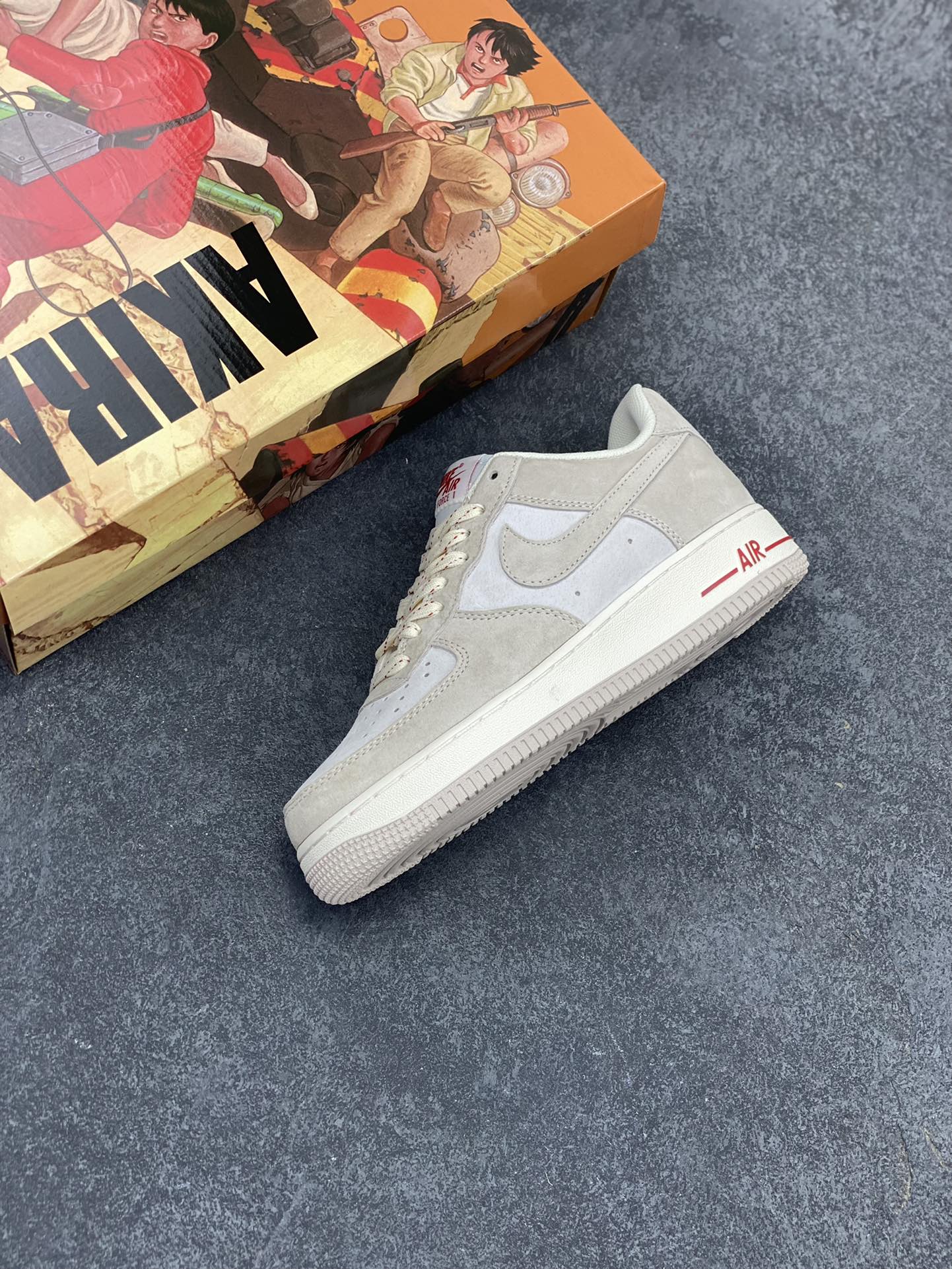 图片[7]-AKIRA×Nike Air Force 1 Low ’07 浅粉配色 头成麂皮 满天星配色 空军一号低帮休闲板鞋 原厂麂皮 原楦原纸板 纯正版型 正品NFC感应芯片 高清洁度 内置全掌气垫 货号：DE3966-623 尺码：36 36.5 37.5 38 38.5 39 40 40.5 41 42 42.5 43 44 44.5 45-选品中心