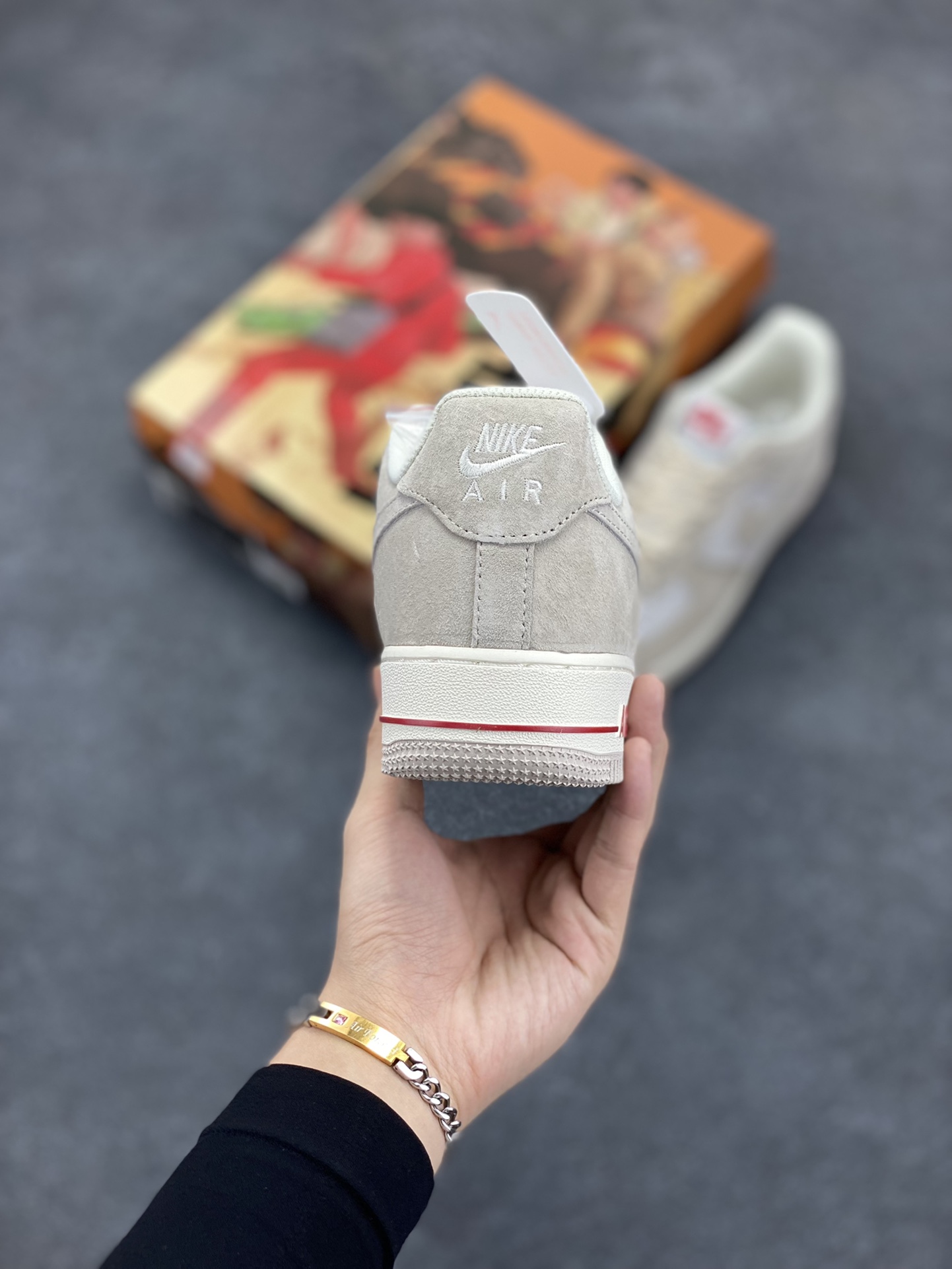 图片[4]-AKIRA×Nike Air Force 1 Low ’07 浅粉配色 头成麂皮 满天星配色 空军一号低帮休闲板鞋 原厂麂皮 原楦原纸板 纯正版型 正品NFC感应芯片 高清洁度 内置全掌气垫 货号：DE3966-623 尺码：36 36.5 37.5 38 38.5 39 40 40.5 41 42 42.5 43 44 44.5 45-选品中心