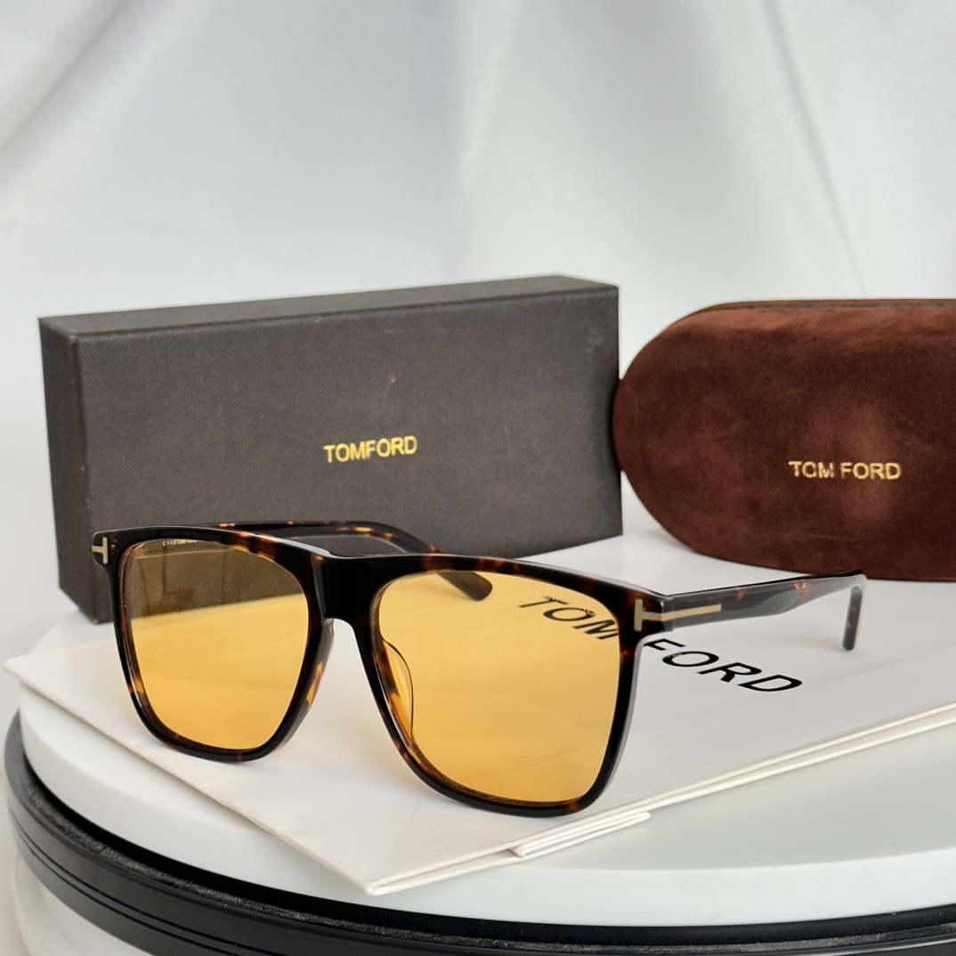 ️现货现货TOMFORD汤姆家MODEL:FT832size59口15-145时尚潮流独具工艺太阳镜