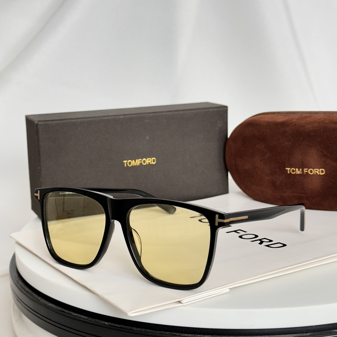 ️现货现货TOMFORD汤姆家MODEL:FT832size59口15-145时尚潮流独具工艺太阳镜