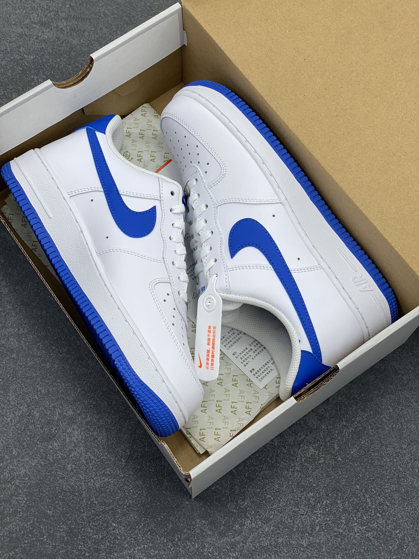 图片[9]-Nk Air Force 1\’07 Low 白宝蓝 空军一号低帮休闲板鞋 原楦头原纸板 打造纯正空军版型#专注外贸渠道 全掌内置蜂窝气垫 #原盒配件 原厂中底钢印、拉帮完美 货号：FJ4146-103 尺码：35.5 36 36.5 37.5 38 38.5 39 40 40.5 41 42 42.5 43 44 44.5 45-选品中心