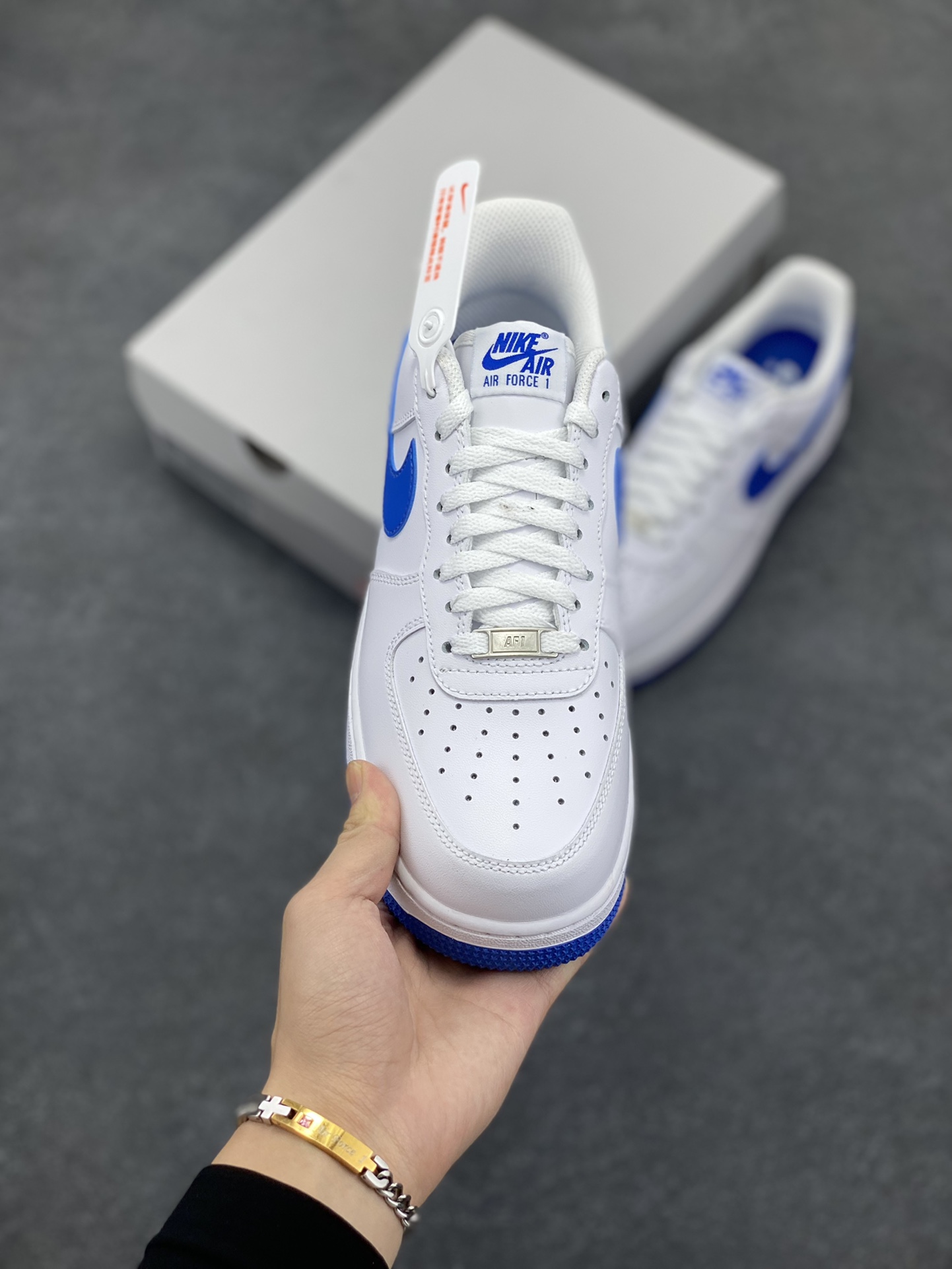 图片[2]-Nk Air Force 1\’07 Low 白宝蓝 空军一号低帮休闲板鞋 原楦头原纸板 打造纯正空军版型#专注外贸渠道 全掌内置蜂窝气垫 #原盒配件 原厂中底钢印、拉帮完美 货号：FJ4146-103 尺码：35.5 36 36.5 37.5 38 38.5 39 40 40.5 41 42 42.5 43 44 44.5 45-选品中心