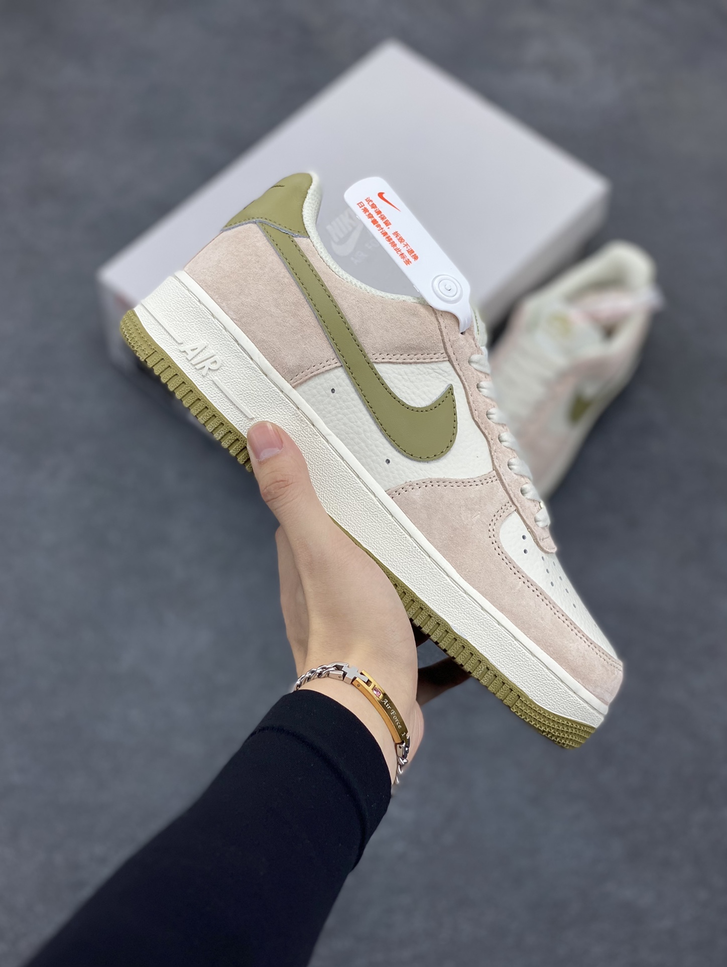 Nike Air Force 1 Low ’07 米白棕绿配色 空军一号低帮休闲板鞋 原厂麂皮 原楦原纸板 纯正版型 正品NFC感应芯片 高清洁度 内置全掌气垫 货号:FF7795-222 尺码:36 36.5 37.5 38 38.5 39 40 40.5 41 42 42.5 43 44 44.5 45-选品中心