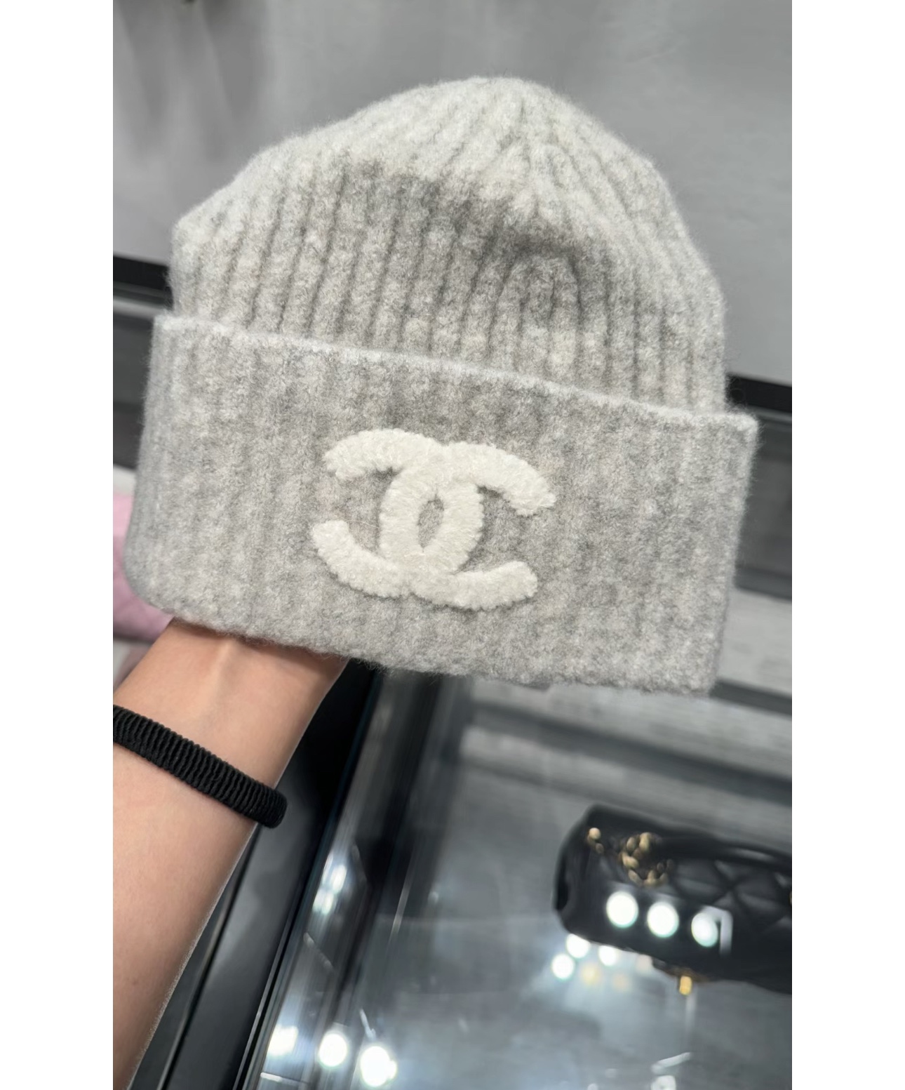 NO:216751,Chanel knitted wool hat, towel rust logo, black white and gray three-color hat fisherman hat baseball hat knitted hat, hat, chanel, chanel, espadrilles, hats19860909Chanel香奈儿针织毛线帽,毛巾锈logo,黑 白灰 三色帽子渔夫帽棒球帽针织帽,帽子,chanel,chanel,espadrilles,hats,hat