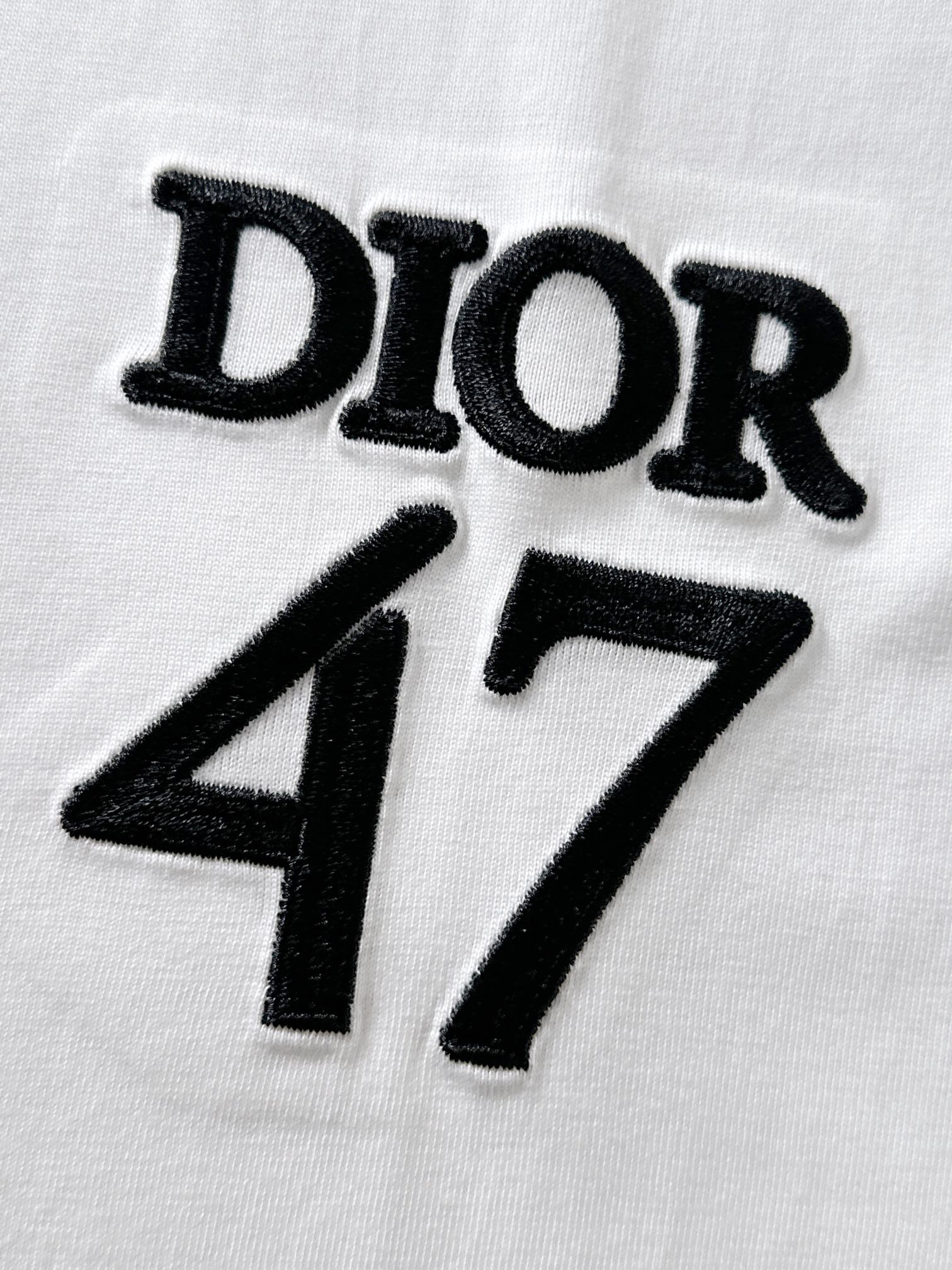  Dio*🆕 2025ss春夏新款棉质圆领短袖T恤 胸前重工刺绣🪡工艺 顶级丝光棉面料定制 标准版型
黑