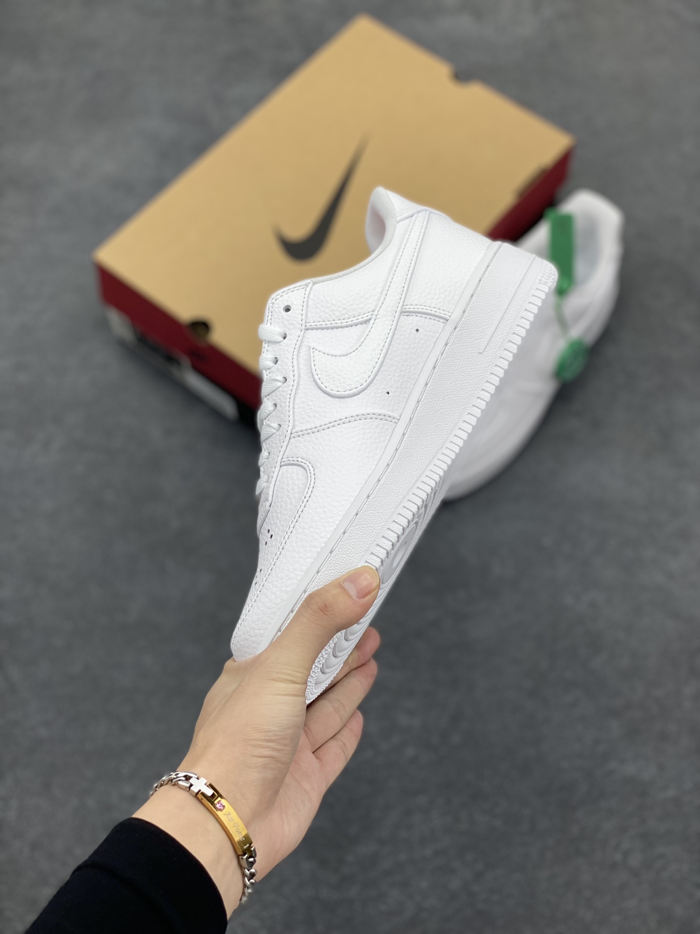 图片[3]-HY版本💯 Nike Air Force 1 Low 万圣节荔枝纹 空军一号低帮运动休闲板鞋 原楦头原纸板 打造纯正空军版型#专注外贸渠道 全掌内置蜂窝气垫 #原盒配件 原厂中底钢印、拉帮完美 货号：DIB4025-100 尺码：36 36.5 37.5 38 38.5 39 40 40.5 41 42 42.5 43 44 44.5 45 46-选品中心