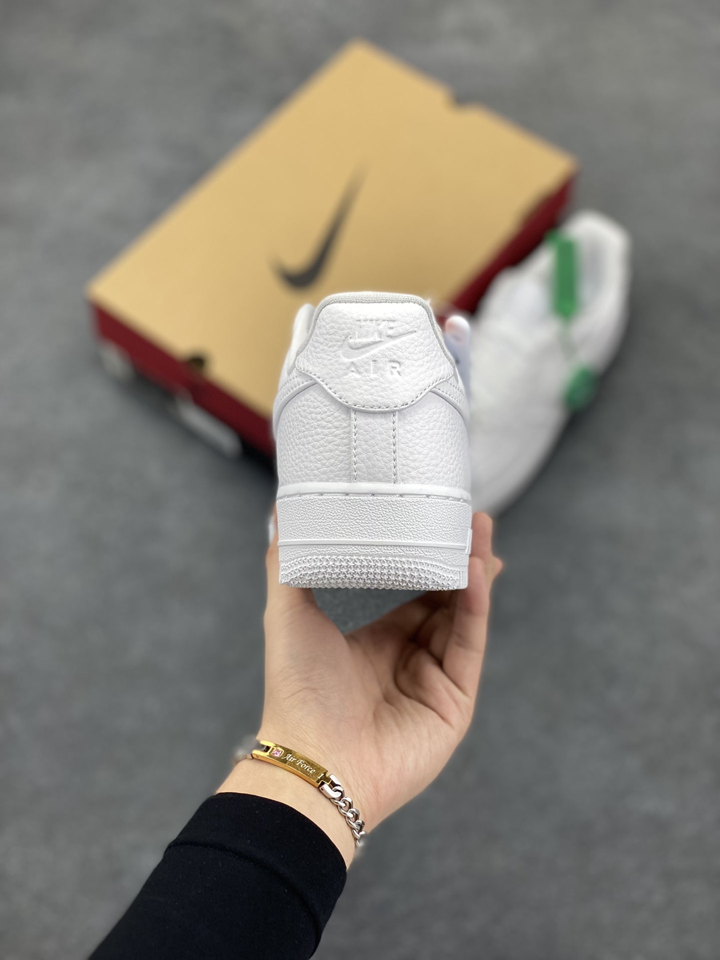 图片[4]-HY版本💯 Nike Air Force 1 Low 万圣节荔枝纹 空军一号低帮运动休闲板鞋 原楦头原纸板 打造纯正空军版型#专注外贸渠道 全掌内置蜂窝气垫 #原盒配件 原厂中底钢印、拉帮完美 货号：DIB4025-100 尺码：36 36.5 37.5 38 38.5 39 40 40.5 41 42 42.5 43 44 44.5 45 46-选品中心