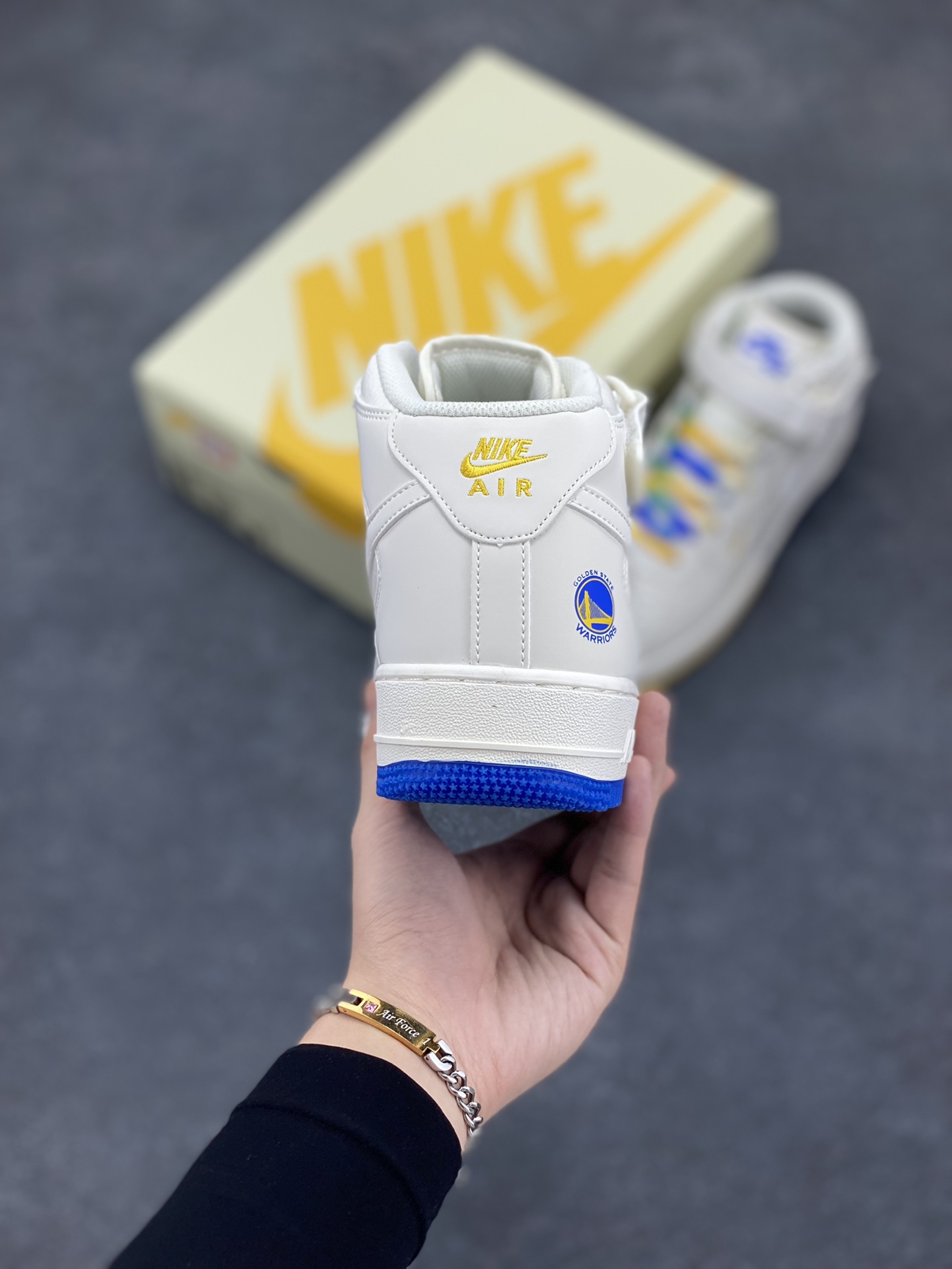 图片[4]-Nike Air Force 1 Mid \’07 “米兰黄”金州勇士城市限定中帮空军一号休闲板鞋 定制头成皮料 3M反光 原楦原纸板 水晶双色大底 纯正版型 内置全掌气垫 货号：GT5663-306 尺码：36 36.5 37.5 38 38.5 39 40 40.5 41 42 42.5 43 44 44.5 45-选品中心