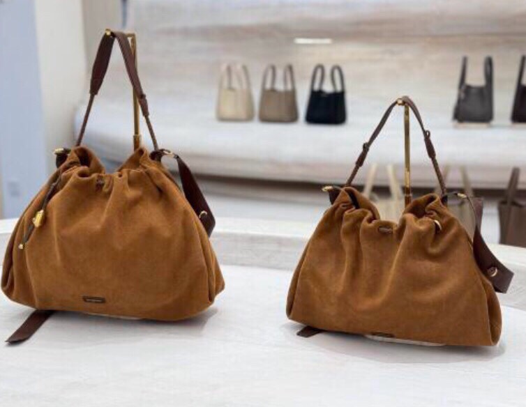 Songmont infuses narrative into handbag design, presenting a silhouette - Comprehensive 8