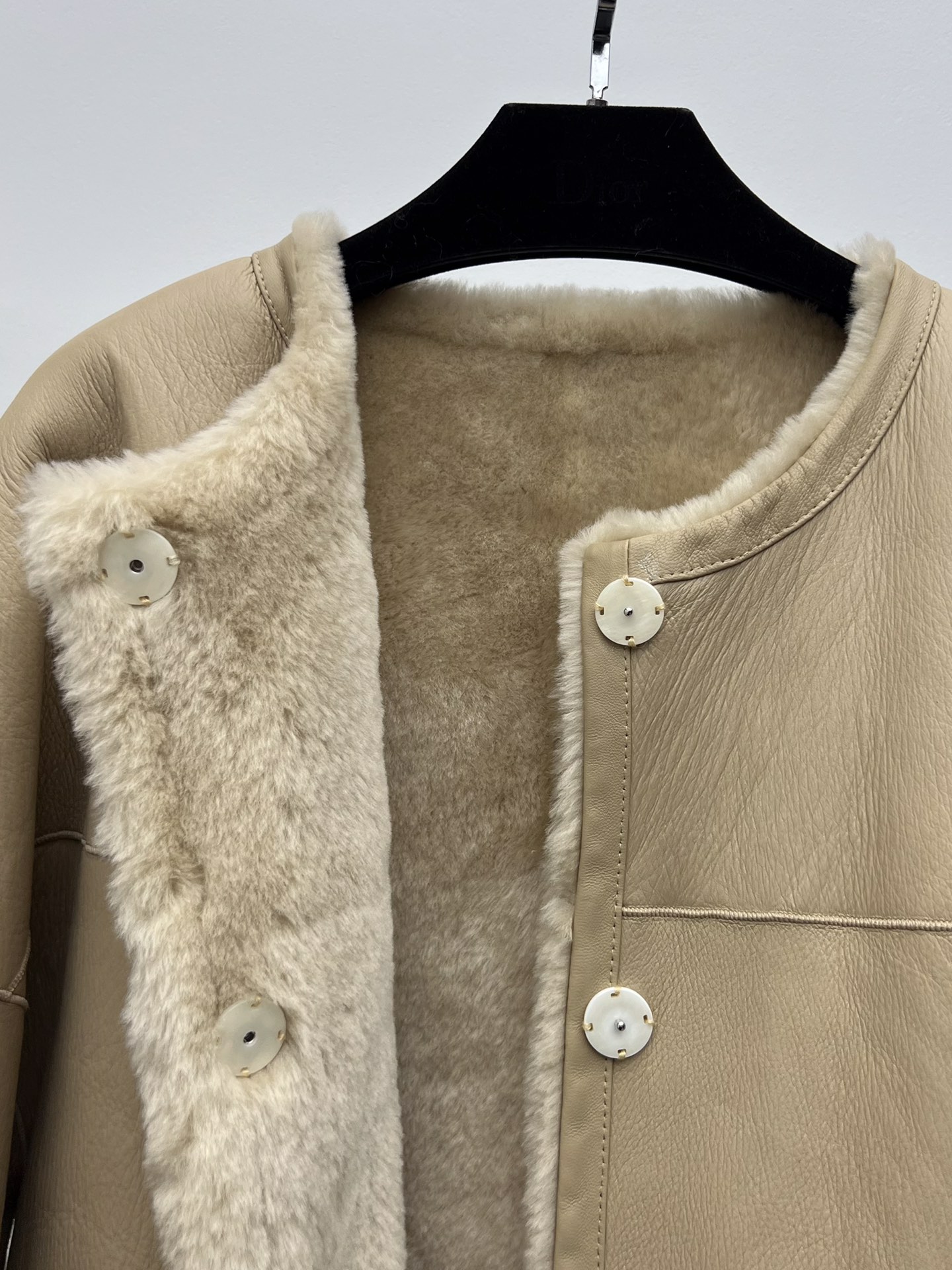Luxurious Double-Sided Fur Suit with 3D Cut for Women: Maxmar Top Lagun - 图片 8