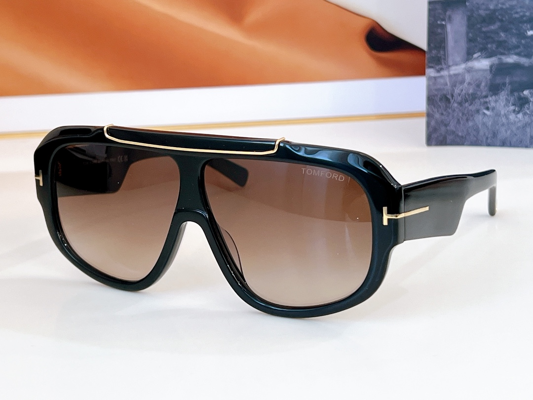 TOMFORDMODEL:FT1093SIZE71口7-120
