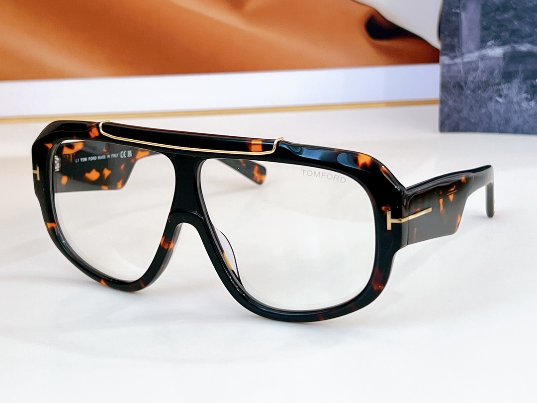TOMFORDMODEL:FT1093SIZE71口7-120