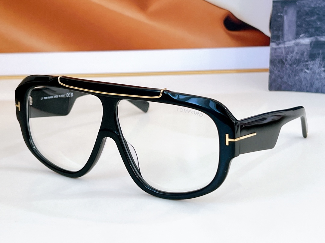 TOMFORDMODEL:FT1093SIZE71口7-120