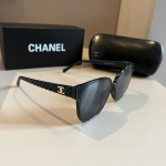 Chanel Okulary przeciws艂oneczne 1 Chanel Okulary przeciws艂oneczne