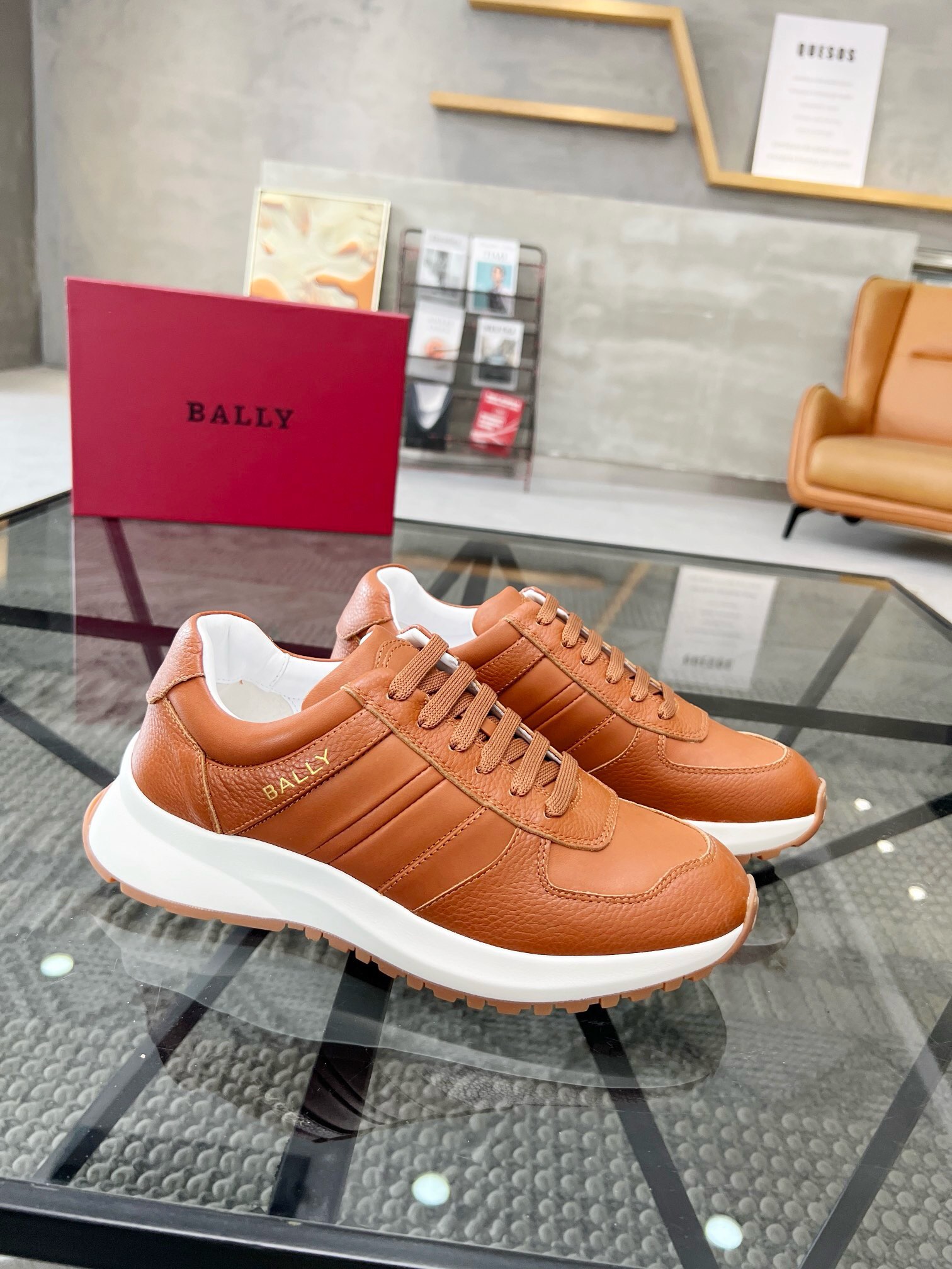 NO:220071,Brand B A L L Y color original color matching number 39-44 customized 38.45 price Material new men's classic casual shoes simple atmospheric super high style selection with top layer cowhide with luxurious cowhide smooth lines light and comfortable original wear-resistant rubber outsole, bali casual shoes, bally, cowhide19860909品牌B A L L Y 颜色原版配色 码数39-44定做38.45 价格 材质巴利新款男士 经典休闲鞋简约大气超高逼格选用头层牛皮搭配搭配奢华牛皮内里流畅线条轻便舒适原版耐磨橡胶大底,巴利 休闲鞋,bally,cowhide,Men's shoes