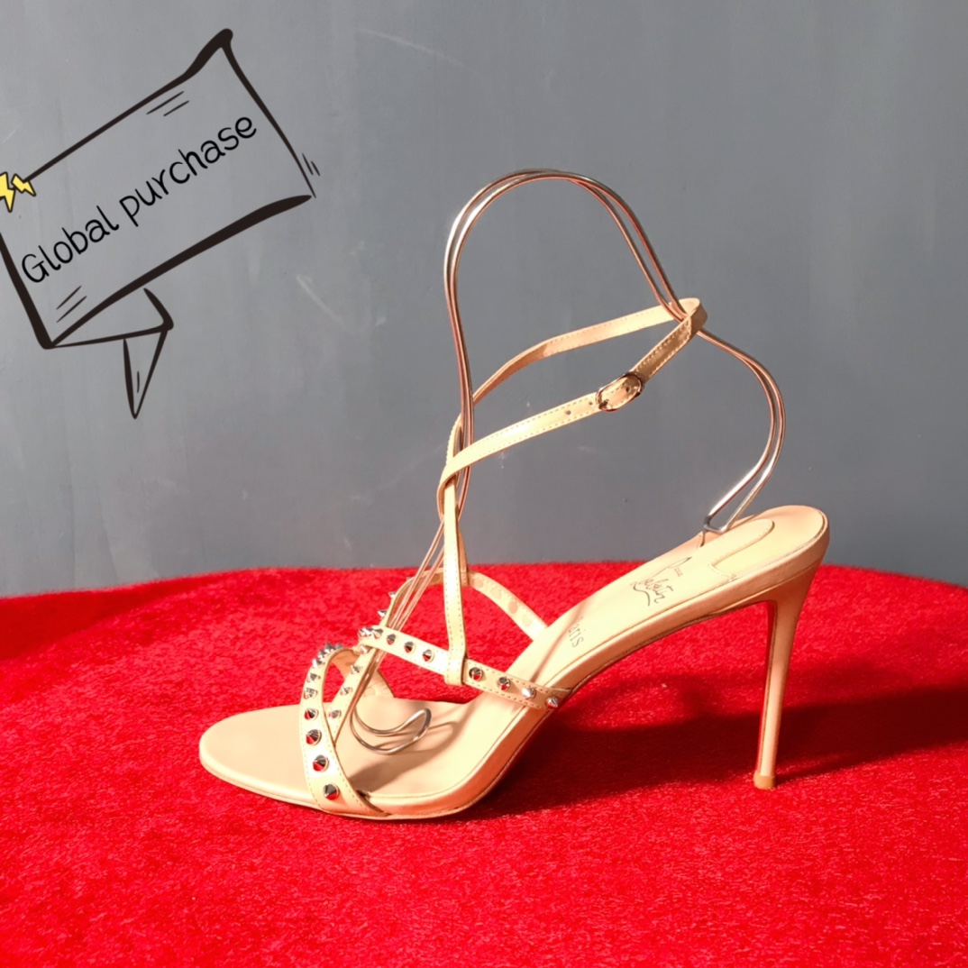 NO:100392,High-end customized spring and summer classic model H10Cm, size 34-42, leather large sole. 9050-067. Naked cowhide, naked sheepskin, silver large, medium and small rivets, naked-packed copper feet, standard European size. Reference: 9050-067 Color:nude/nude Material:cowhide Lining:red goat leather Heel height:10Cm Sole:leather sole Size:EUR 34-42 (US 4-11):,,christian louboutin,cowhide,sheepskin,Leather soles19860909高端订制春夏精典款 H10Cm,尺码34-42码,真皮大底.9050-067.裸牛皮,裸羊皮里,银色大中小铆钉,裸包的铜脚,标准欧码. Reference:9050-067 Color:nude/nude Material:cowhide Lining:red goat leather Heel heigh:10Cm Sole:leather sole Size:EUR 34－42（US 4一11) :,,christian louboutin,cowhide,sheepskin,Leather soles,Women's Shoes