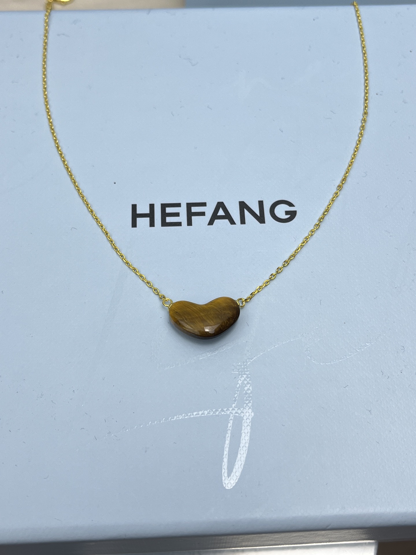 ❤️90包邮/原单代购级别
HEFANG何方珠宝可可棕甜心豆项链。