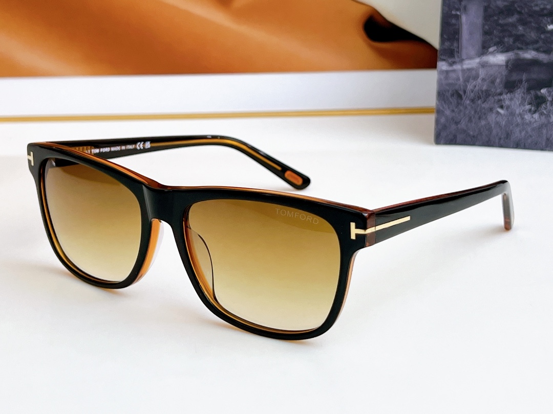 TOMFORDModel:FT0698Size:57口18-145