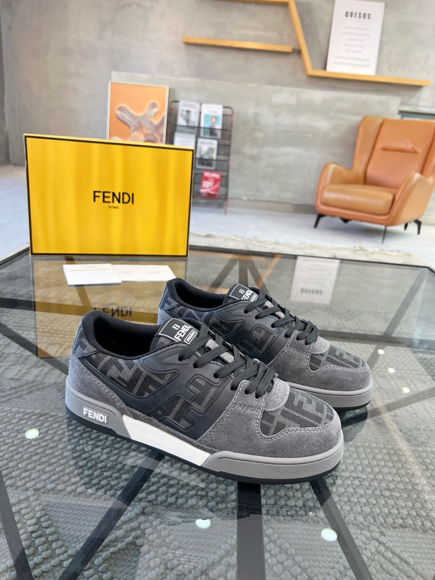 NO:219744,Brand FENDI color original color matching number 38-44 customized 45 price Material new Fendi style boutique casual shoes Top purchasing agent men's super popular hot counter new original configuration, Italian imported original cowhide, classic appearance of male god domineering, imported mesh cloth inner mat, breathable and comfortable Sole original special supply original sole super comfortable, original order goods High quality, Fendi casual shoes, fendi, fendi, cowhide19860909品牌FENDI 颜色原版配色 码数38-44定做45 价格 材质芬迪新款 精品休闲鞋 顶级代购男士超人气爆款专柜新款 原厂配置、意大利进口原版牛皮,经典的外观男神霸气,进口网布内里垫,透气舒适 鞋底原厂特供原版底超级舒适,原厂跟单货 高品质,芬迪休闲鞋,fendi,fendi,cowhide,Men's shoes