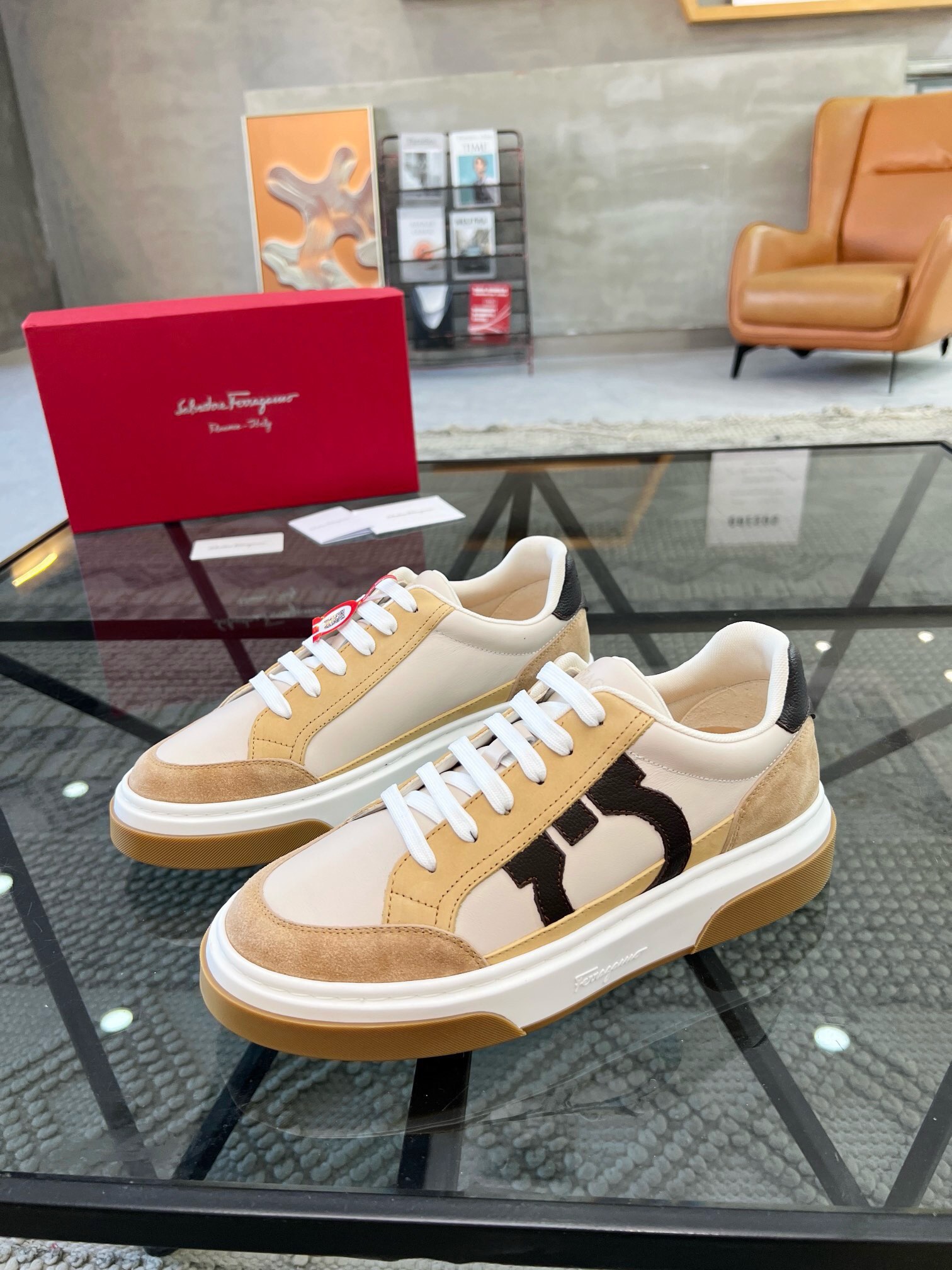 NO:221059,Brand Ferragamo Color original color matching Number 39-44 Customized 38.45 Price Material Ferragamo New product launch top version Original single quality regular shoe factory fashion trendy upper cowhide making luxury cowhide foot pad original Ferragamo outsole high-end quality worth owning, Ferragamo casual shoes, ferragamo, ferragamo, cowhide19860909品牌Ferragamo 颜色原版配色 码数39-44定做38.45 价格 材质菲拉格慕新品上市顶级版本 原单品质正规鞋厂出品时尚潮流范鞋面牛皮制作奢华牛皮垫脚原版菲拉格慕大底高端品质值得拥有,菲拉格慕 休闲鞋,ferragamo,ferragamo,cowhide,Men's shoes