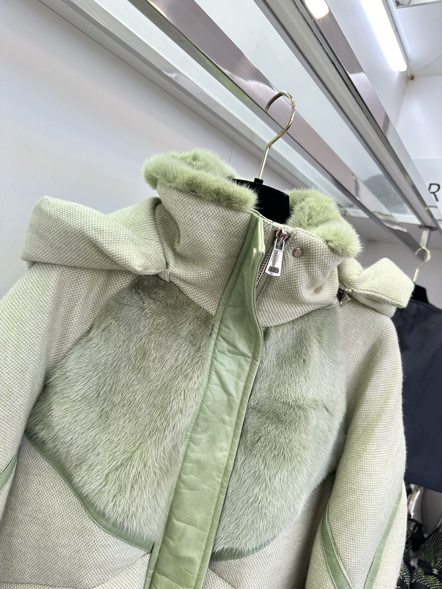 THOMOS Women’s Single-Rate Suit with Dustproof Bags for Autumn and Winter - 图片 4