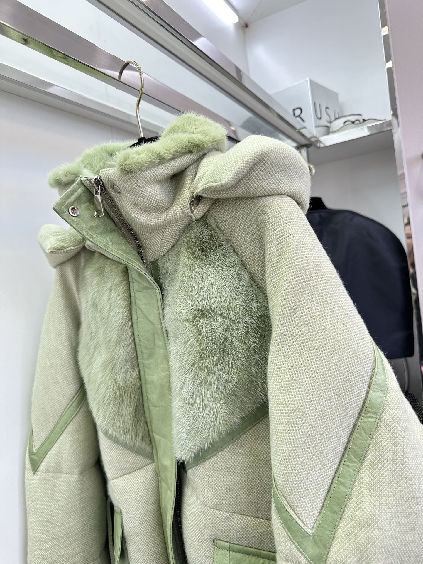 THOMOS Women’s Single-Rate Suit with Dustproof Bags for Autumn and Winter - 图片 5