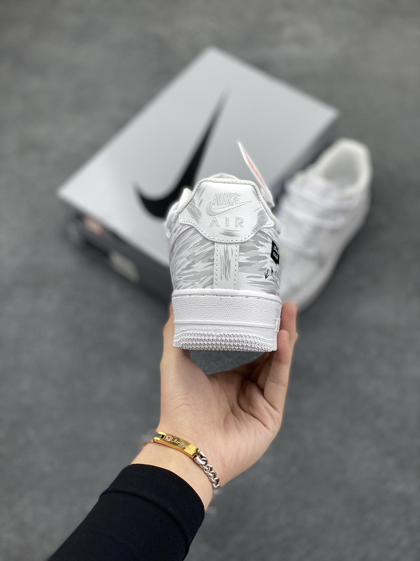 图片[4]-Nike Air Force 1 Low’07 潮流符号 空军一号绑带低帮休闲板鞋 定制皮料 原厂3D打印 定制鞋盒 原楦原纸板 纯正空军版型 内置全掌气垫 货号：ZH0316-049 尺码：36 36.5 37.5 38 38.5 39 40 40.5 41 42 42.5 43 44 44.5 45-选品中心