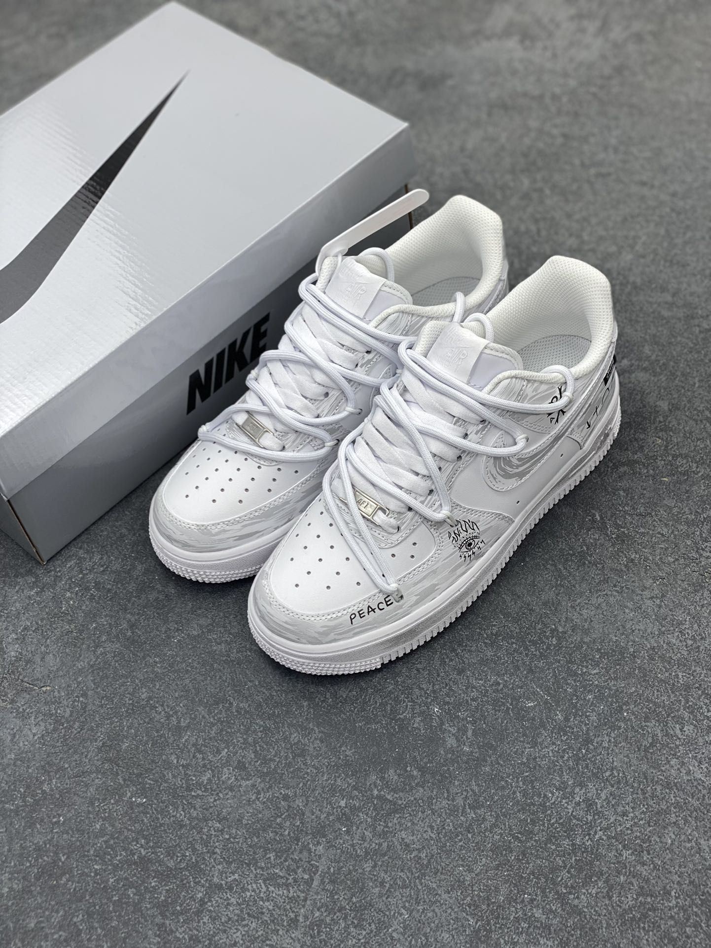 图片[8]-Nike Air Force 1 Low’07 潮流符号 空军一号绑带低帮休闲板鞋 定制皮料 原厂3D打印 定制鞋盒 原楦原纸板 纯正空军版型 内置全掌气垫 货号：ZH0316-049 尺码：36 36.5 37.5 38 38.5 39 40 40.5 41 42 42.5 43 44 44.5 45-选品中心