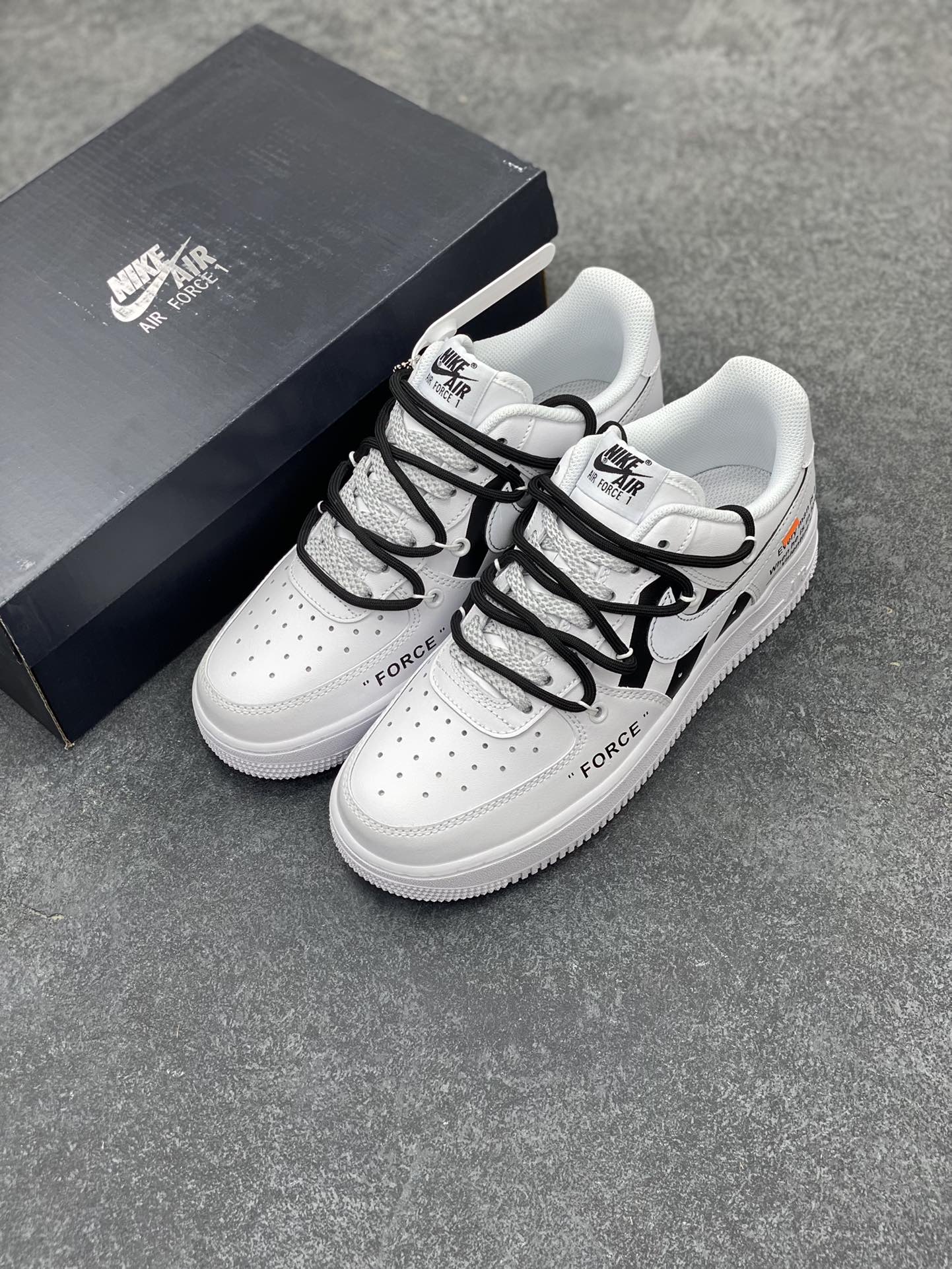 图片[8]-福利特价 创意定制配色, Nike Air Force 1 07 LV8 空军一号低帮板鞋 经典印花 解构主义绑绳 原装级别 原楦头原纸板 打造纯正空军版型专注外贸渠道 全掌内置蜂窝气垫 原盒配件 原厂中底钢印、拉帮完美  货号：CV1724-115 尺码：36 36.5 37.5 38 38.5 39 40 40.5 41 42 42.5 43 44 44.5 45-选品中心