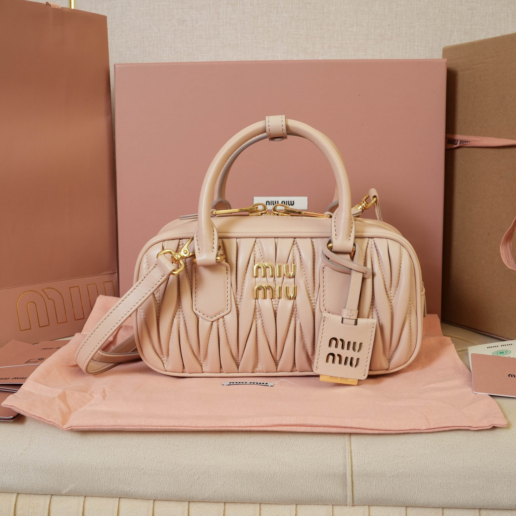 Miu Miu Style Leather Bag Lookbook Reference image 1
