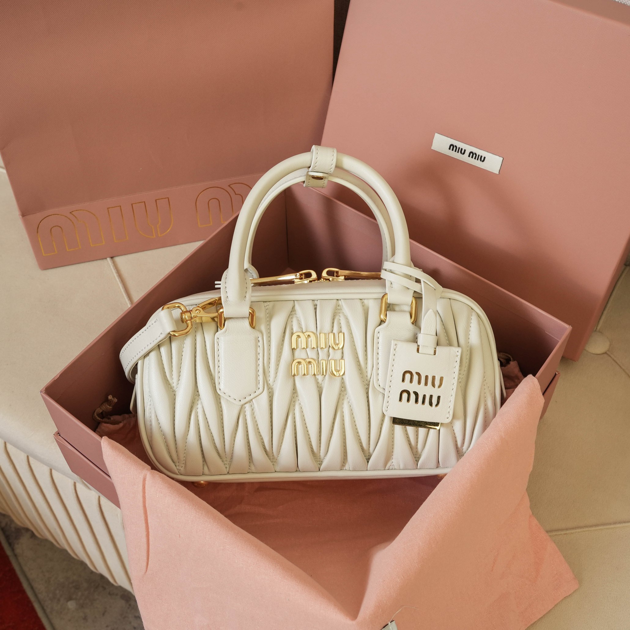 NO:204336,New version 5BB142 (white) More details, MIUMIU, miumiu19860909新版本5BB142（白色） 更多细节图,MIUMIU,miumiu,Bag