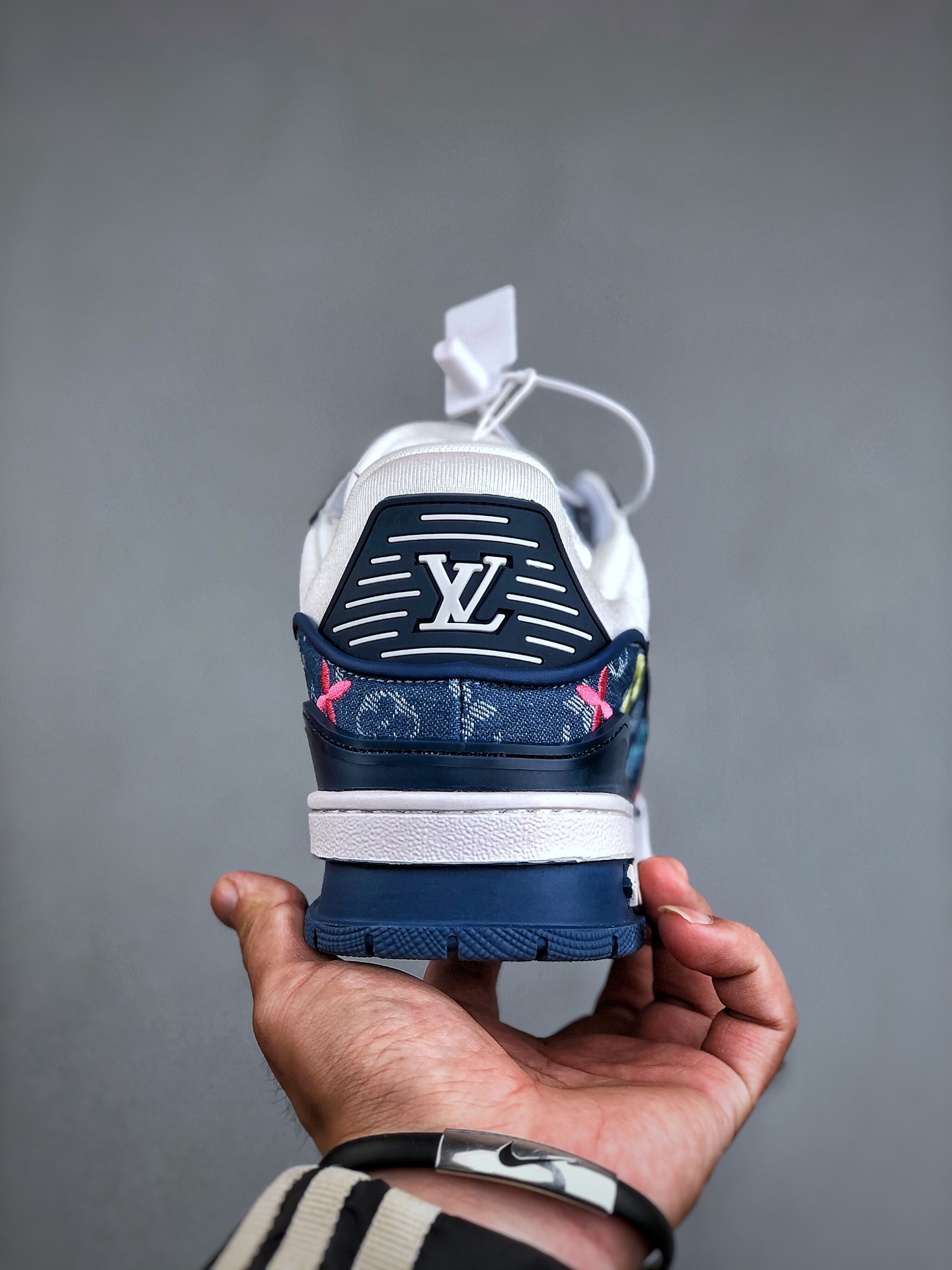 💰真标280💰公司级380💰纯原480 Louis Vuitton Trainer Sneaker Low LV路易威登低帮板鞋 正确一致TPR光泽组合鞋底 耐弯折滴塑支持片 原版购入历时近两个月开发打造 原版完美楦型 鞋面独家订制压纹粒面小牛皮 细节原版一致 请注意区分市面通货材料！尺码：35-45