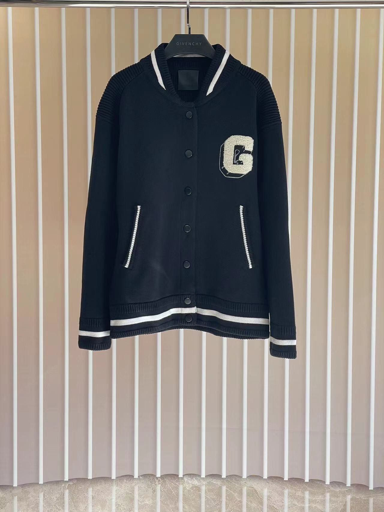 Uniforme de béisbol tipo suéter GVC en talla única