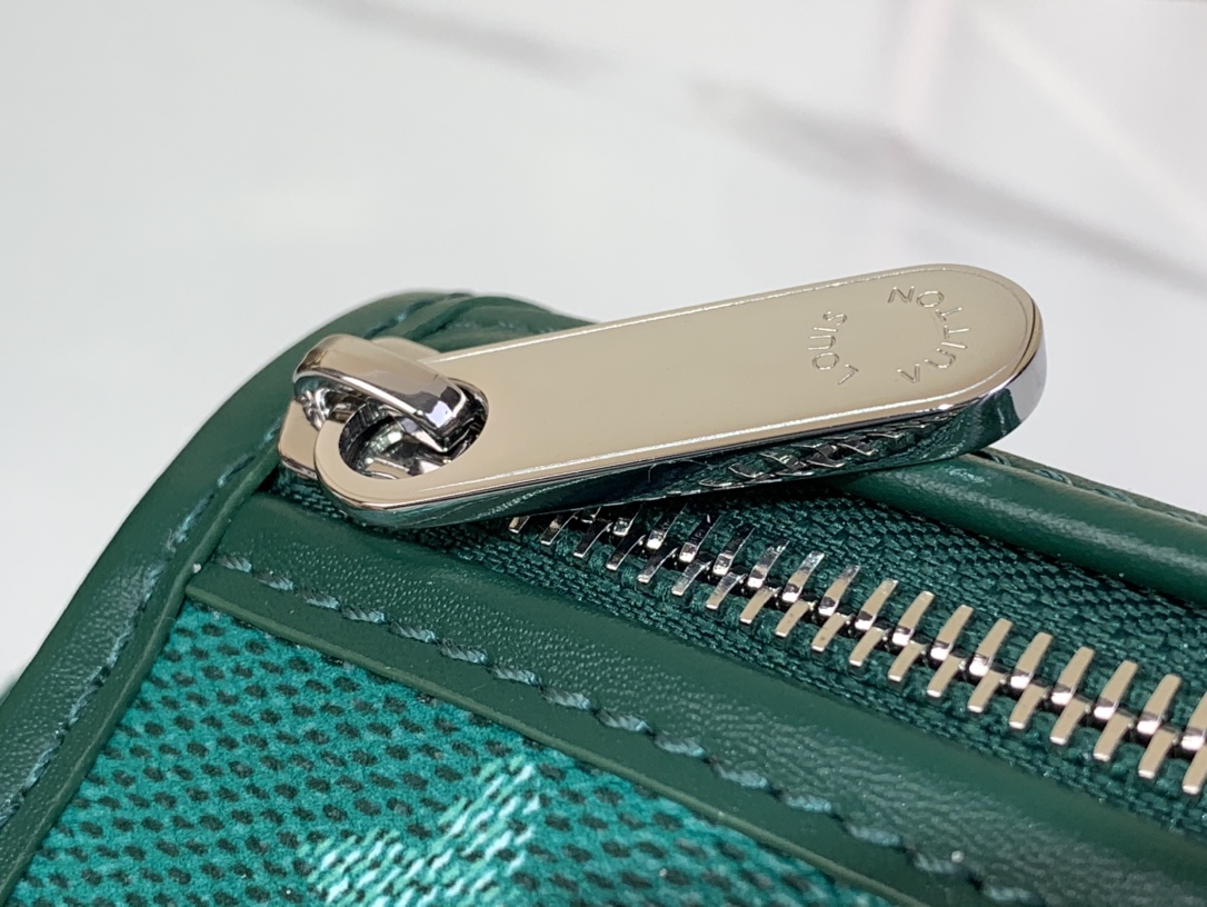 BOSPHORE迷你手袋m12637绿花丝印本款Bosphore迷你手袋采用MonogramHerita