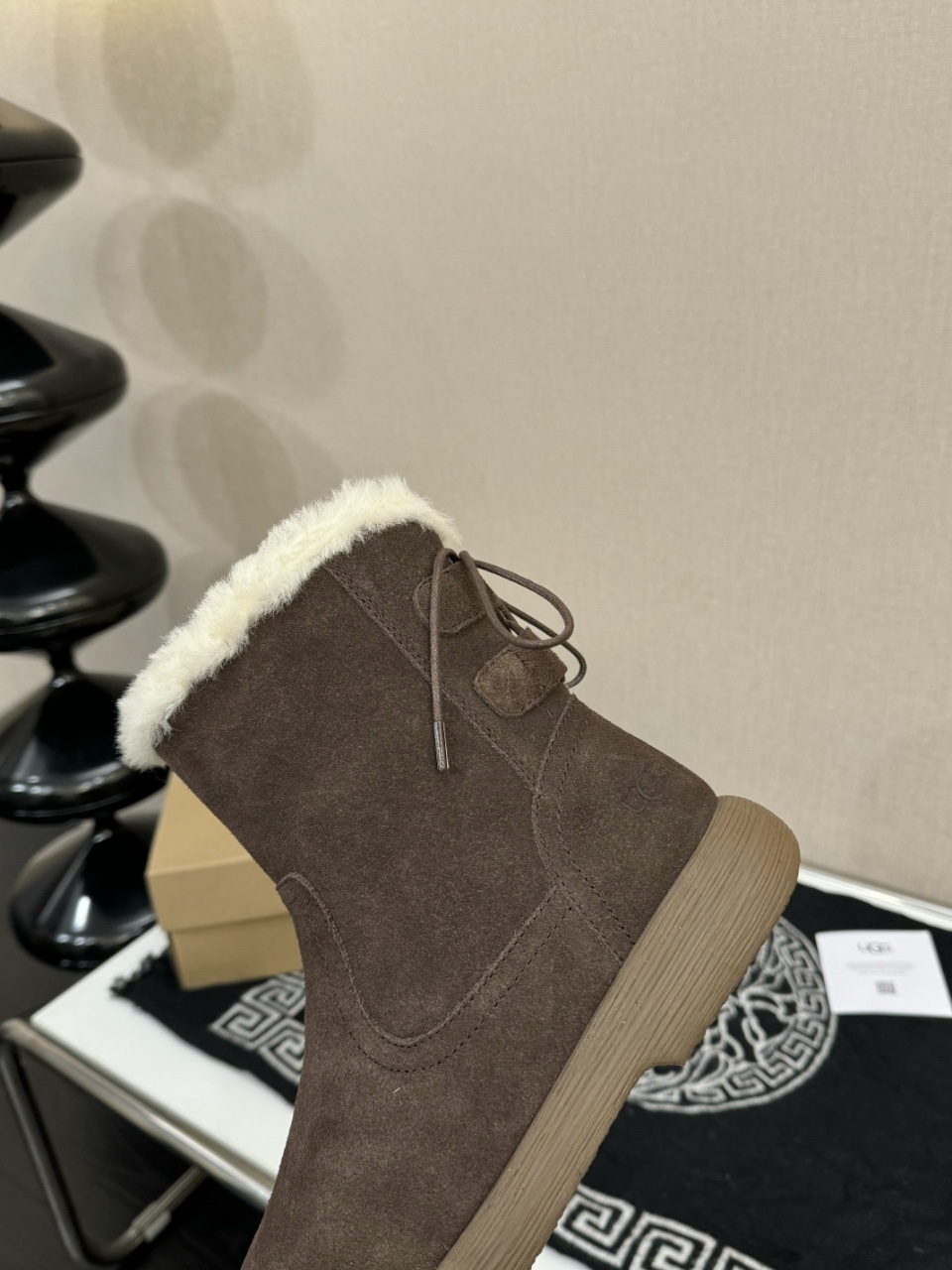 UGG雪地靴美媚必选，秋冬长装短装好配衣服，⛸️超显身材👜🐏秋冬女性必备.保暖神器🧖‍♂️源自澳洲🕵️，