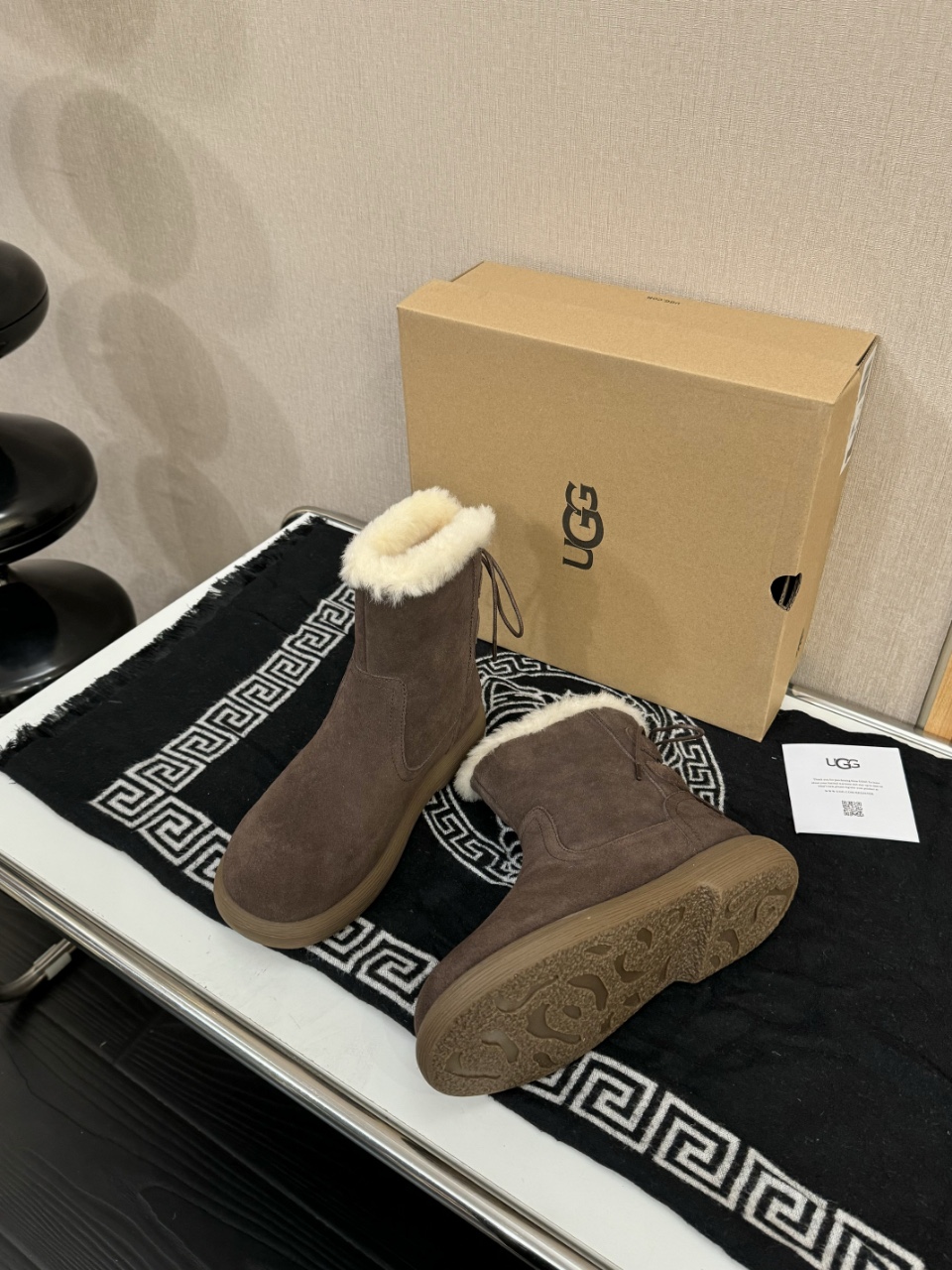 UGG雪地靴美媚必选，秋冬长装短装好配衣服，⛸️超显身材👜🐏秋冬女性必备.保暖神器🧖‍♂️源自澳洲🕵️，