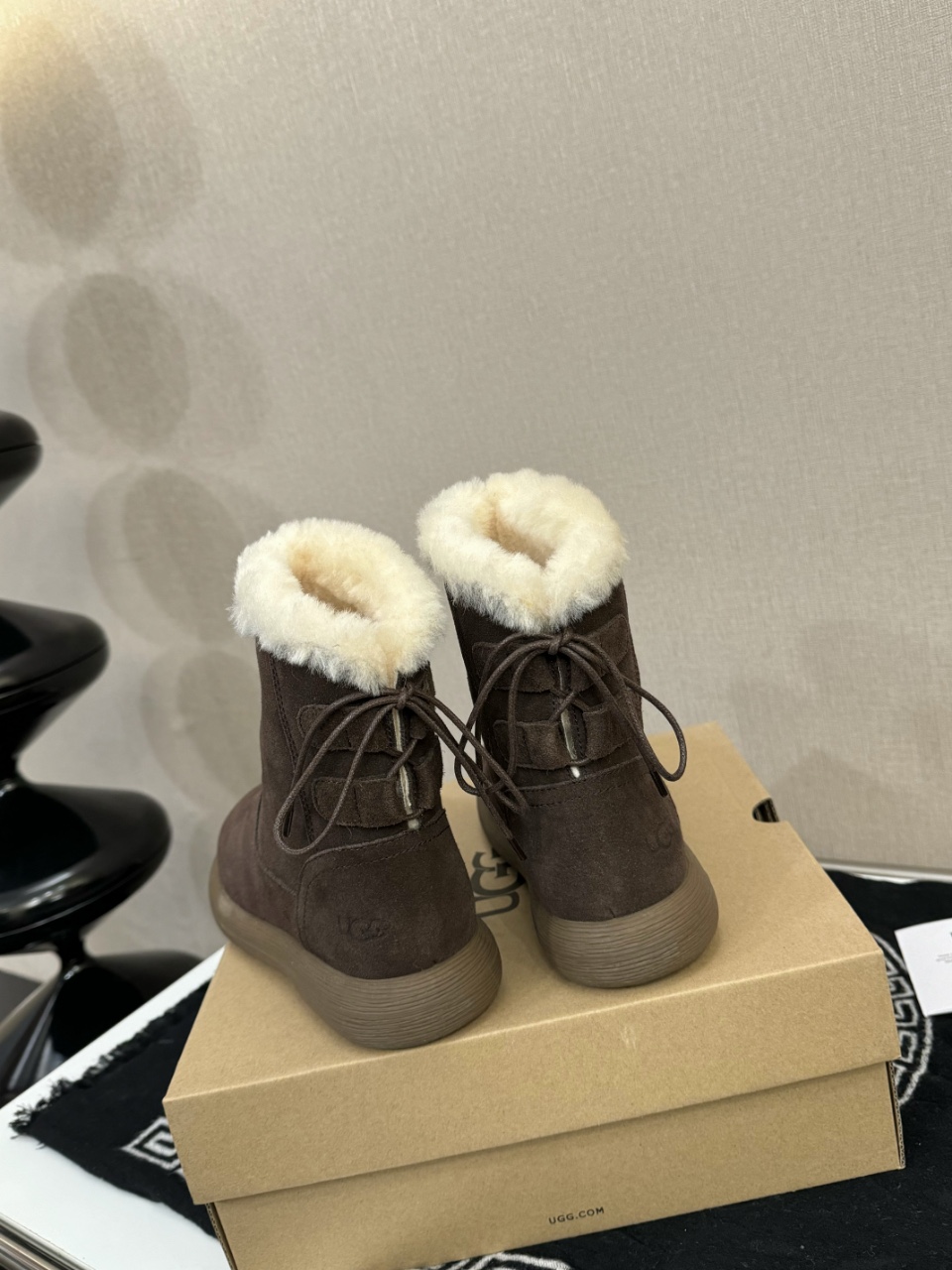 UGG雪地靴美媚必选，秋冬长装短装好配衣服，⛸️超显身材👜🐏秋冬女性必备.保暖神器🧖‍♂️源自澳洲🕵️，