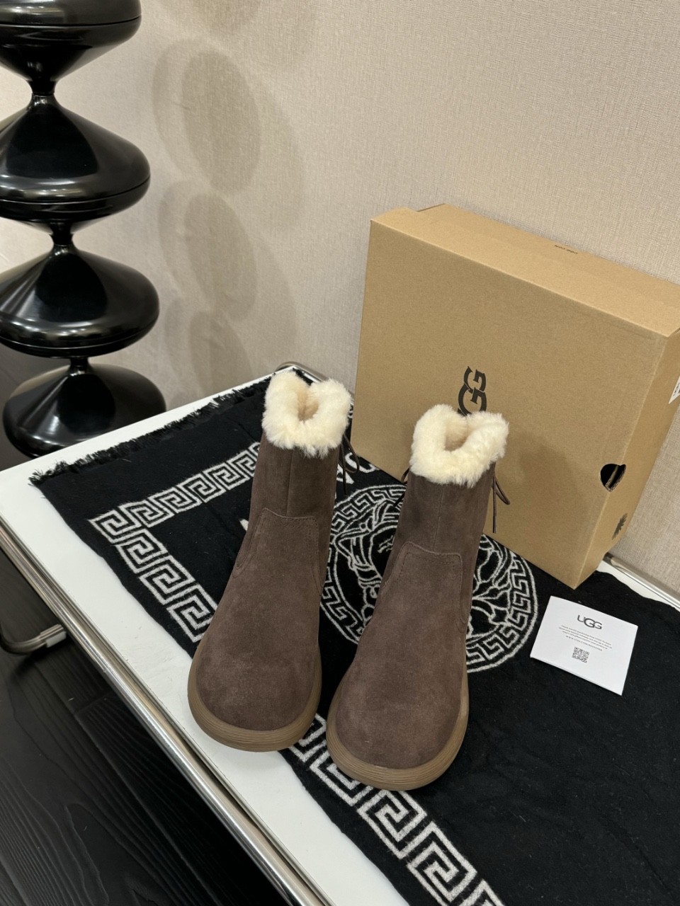 UGG雪地靴美媚必选，秋冬长装短装好配衣服，⛸️超显身材👜🐏秋冬女性必备.保暖神器🧖‍♂️源自澳洲🕵️，