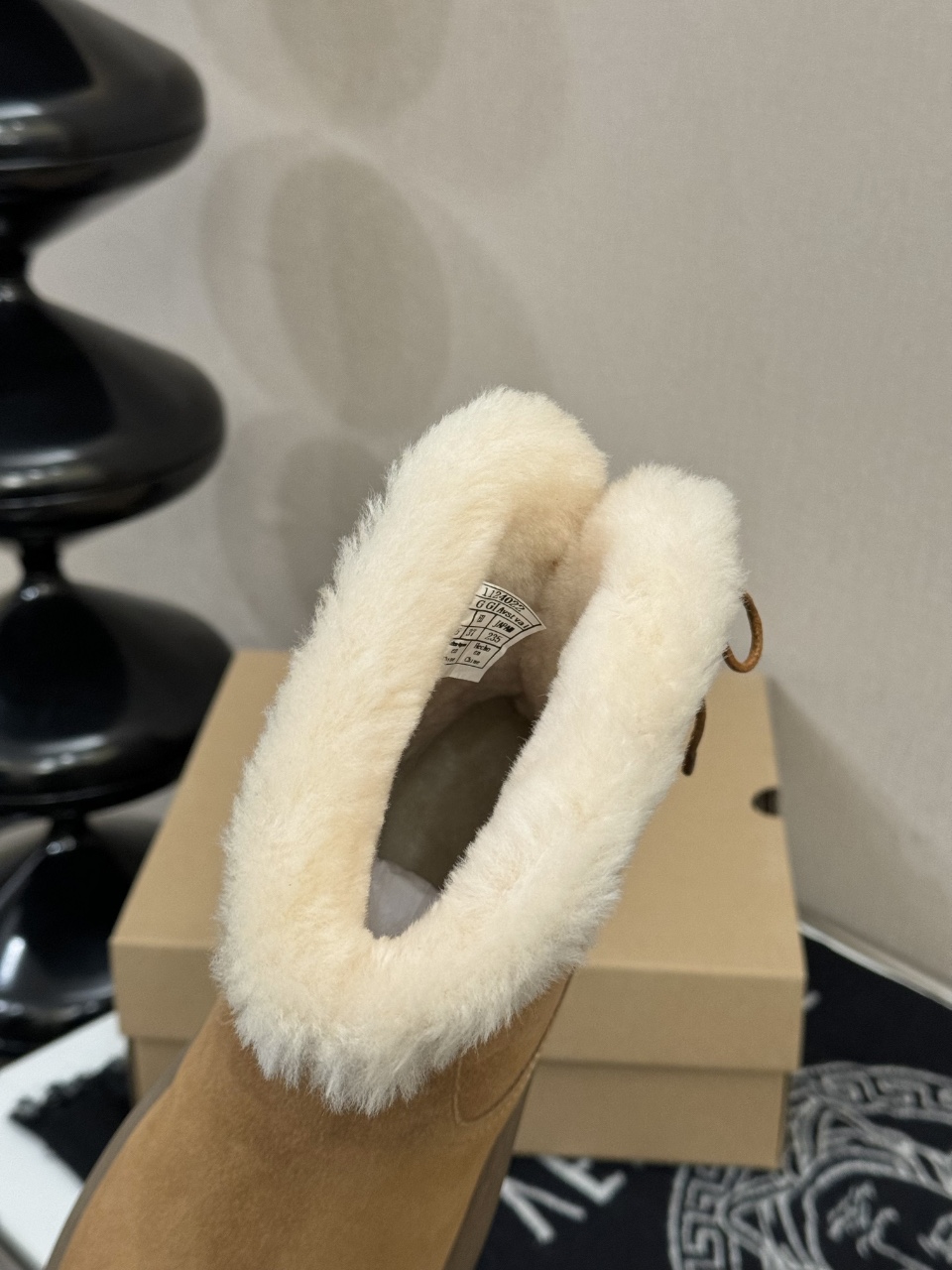 UGG雪地靴美媚必选，秋冬长装短装好配衣服，⛸️超显身材👜🐏秋冬女性必备.保暖神器🧖‍♂️源自澳洲🕵️，