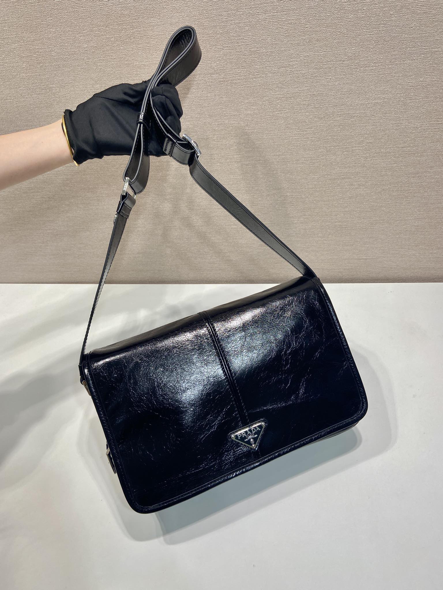 [Prada Women