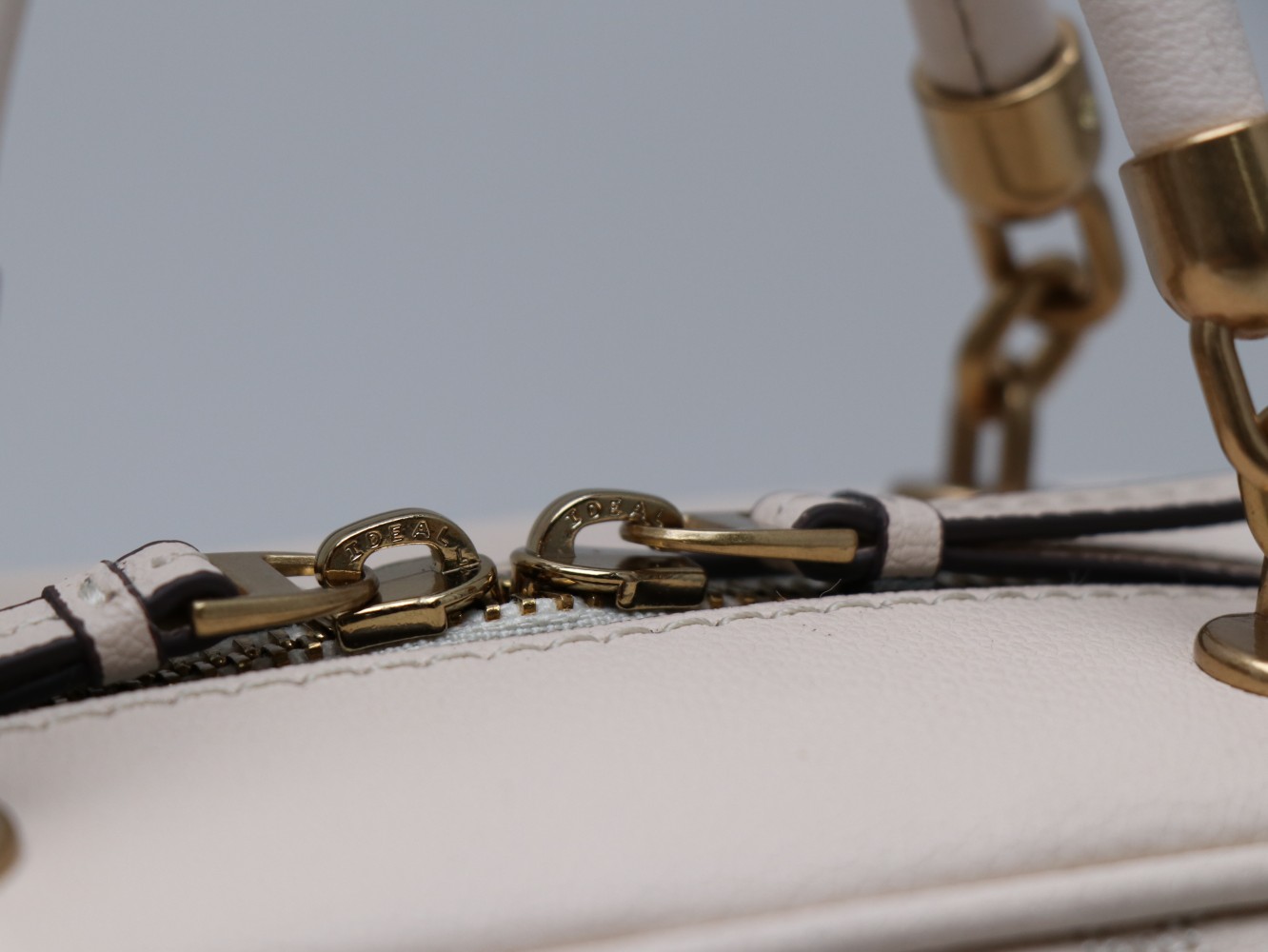 Tory Burch ～ TB新款手提斜挎包 山羊皮