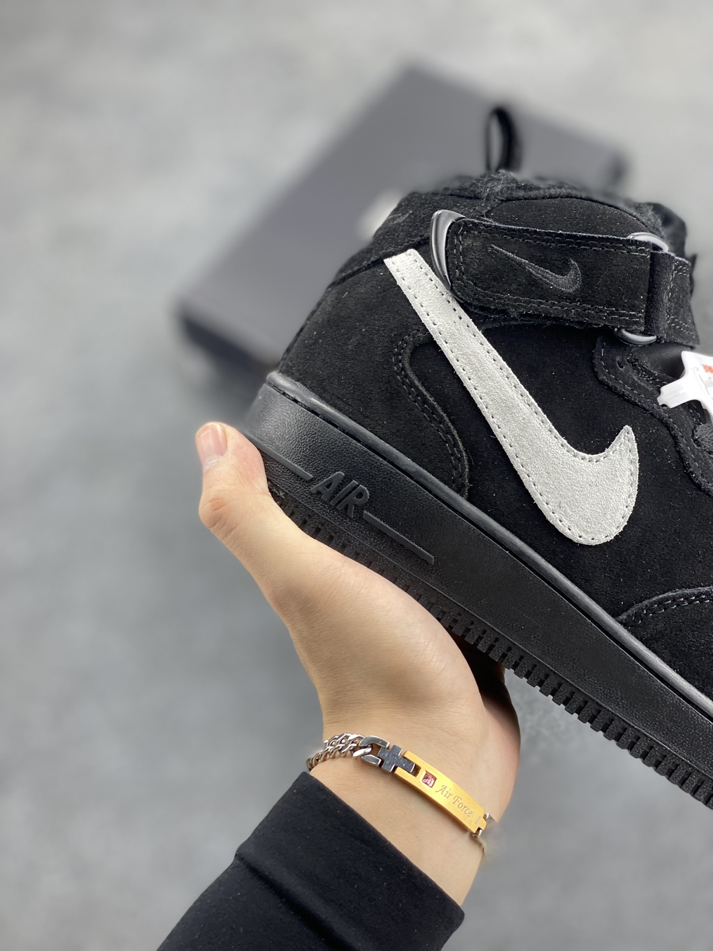 图片[6]-Nike Air Force 1 ’07 Low 空军一号低帮百搭休闲运动板鞋。柔软、弹性十足的缓震性能和出色的中底设计，横跨复古与现代的外型结合，造就出风靡全球三十多年的Force 1，直到今天还深受青睐 货号：CJ9979-003 尺码：36 36.5 37.5 38 38.5 39 40 40.5 41 42 42.5 43 44 44.5 45-选品中心