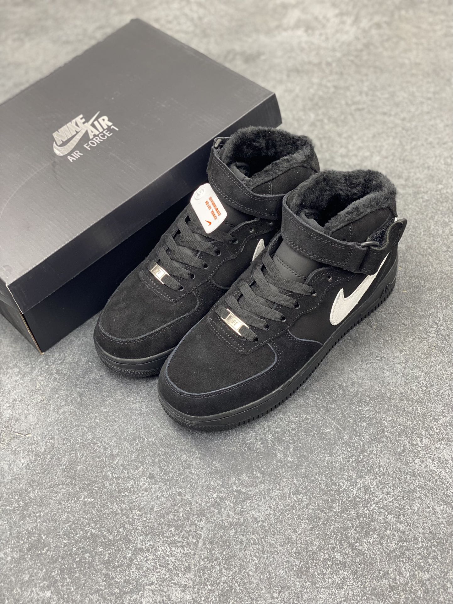 图片[8]-Nike Air Force 1 ’07 Low 空军一号低帮百搭休闲运动板鞋。柔软、弹性十足的缓震性能和出色的中底设计，横跨复古与现代的外型结合，造就出风靡全球三十多年的Force 1，直到今天还深受青睐 货号：CJ9979-003 尺码：36 36.5 37.5 38 38.5 39 40 40.5 41 42 42.5 43 44 44.5 45-选品中心