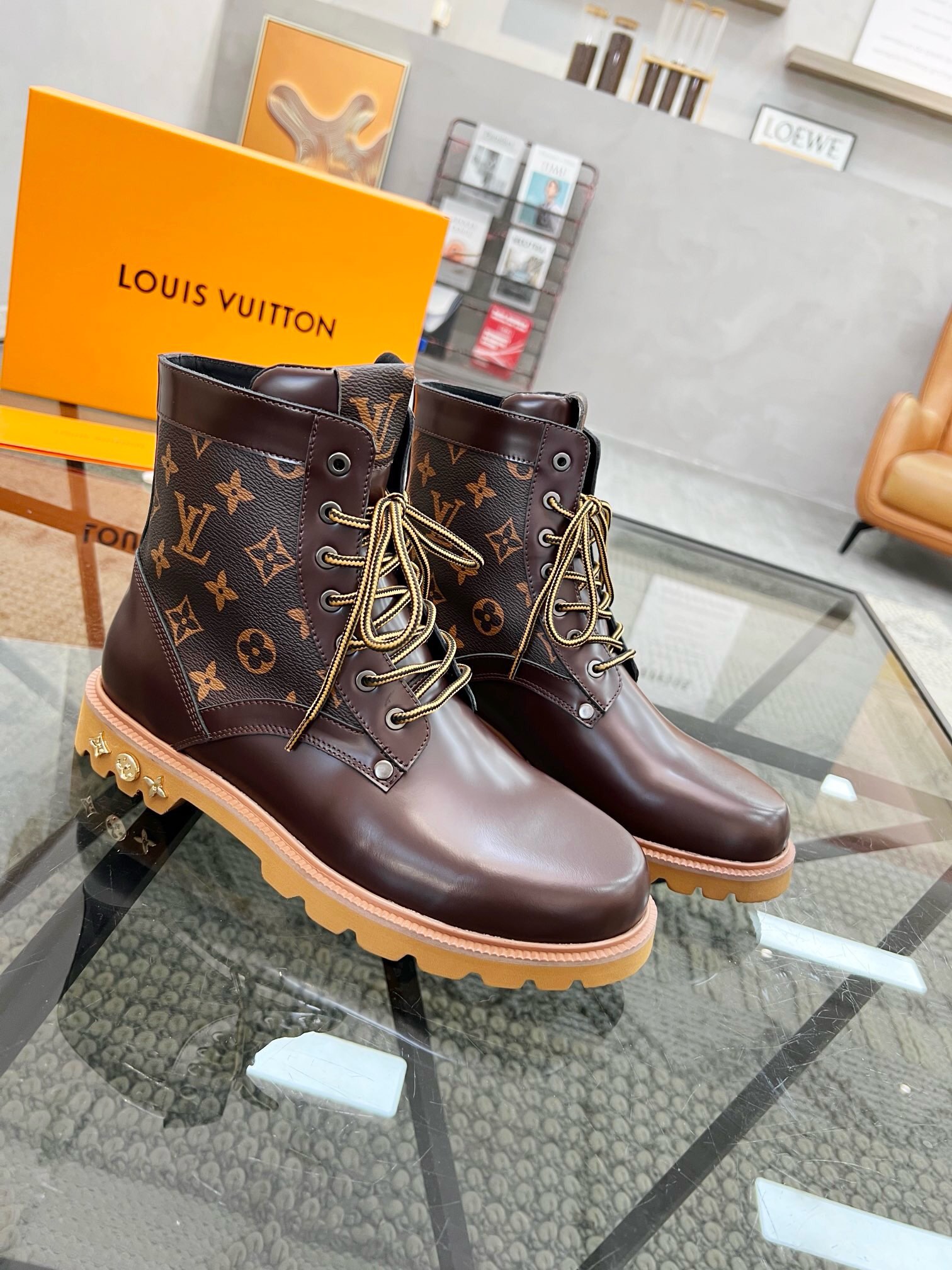 NO:220128,Brand LOUIS VUITTON original color matching code number 39-44 customized 38.45.46 Price Material Louis Vuitton High-quality · Real-life new outdoor men's boots Top original single cow goods regular shoe factory upper imported cowhide made cowhide inner high-end quality complex craftsmanship perfect replica of the whole shoe high-end atmospheric Original special rubber foam sole Anti-slip and wear-resistant, LV hairy men's boots, louis vuitton, louis vuitton, louis vuitton, louis vuitton, louis vuitton, boots, cowhide19860909品牌LOUIS VUITTON 颜色原版配色 码数39-44定做38.45.46 价格 材质路易威登 高质·实拍新款 户外男靴 顶级原单牛货正规鞋厂出品鞋面进口牛皮制作牛皮内里 高端品质复杂工艺完美复刻 整个鞋子高端大气 原版特供橡胶发泡大底 防滑耐磨,LV毛里男靴,louis vuitton,louis vuitton,louis vuitton,boots,cowhide,Men's shoes