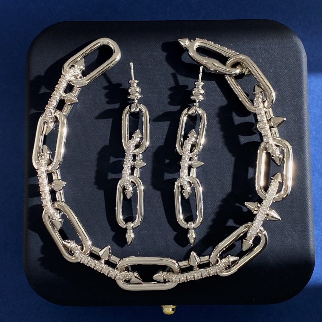 Tiffany & Co. 间钻耳Tiffany蒂芙尼TFN新款欧美