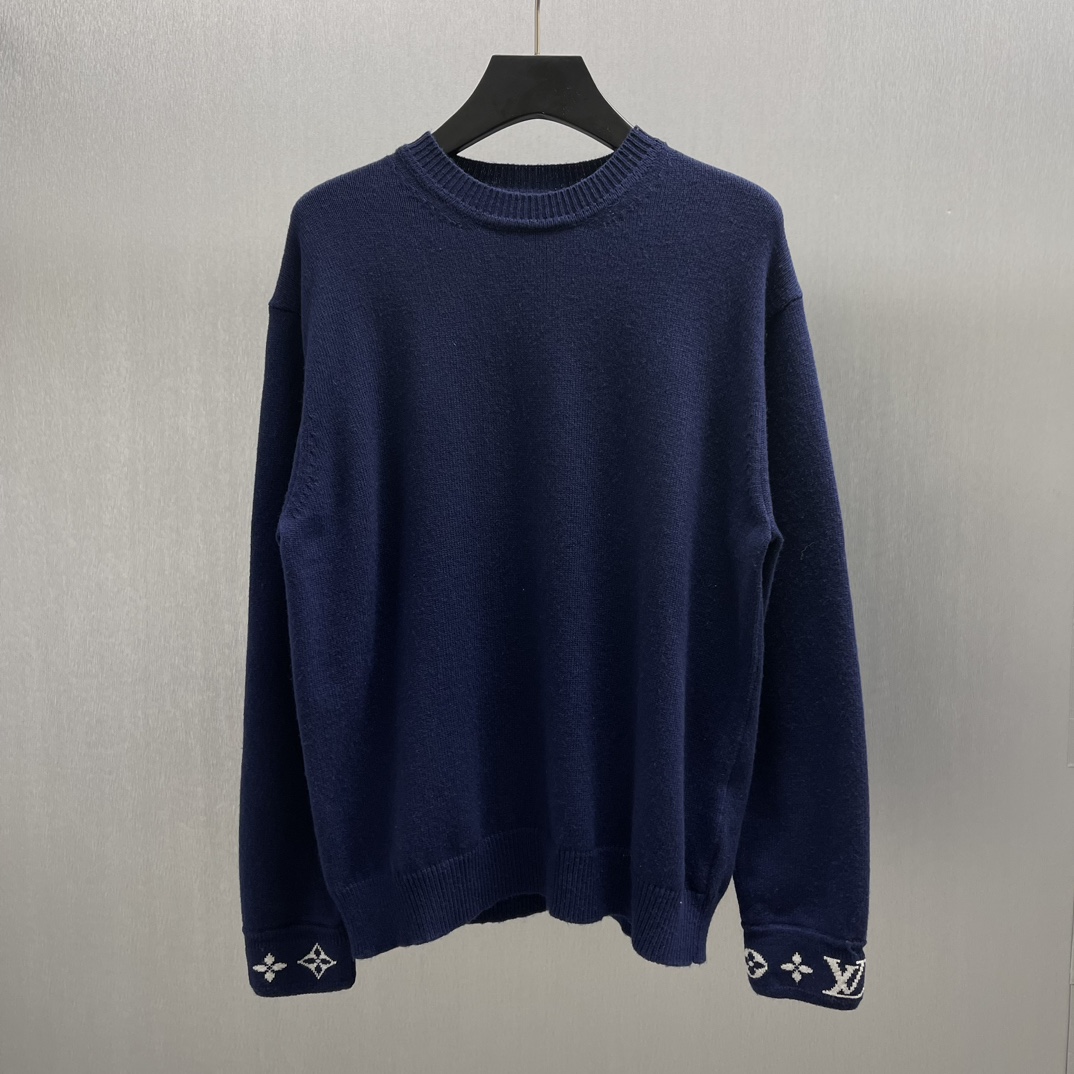 🧧LU Suéter de cachemira de cuello redondo. TALLAS: S-XL, 800. Este suéter de cuello redondo está confeccionado en suav…