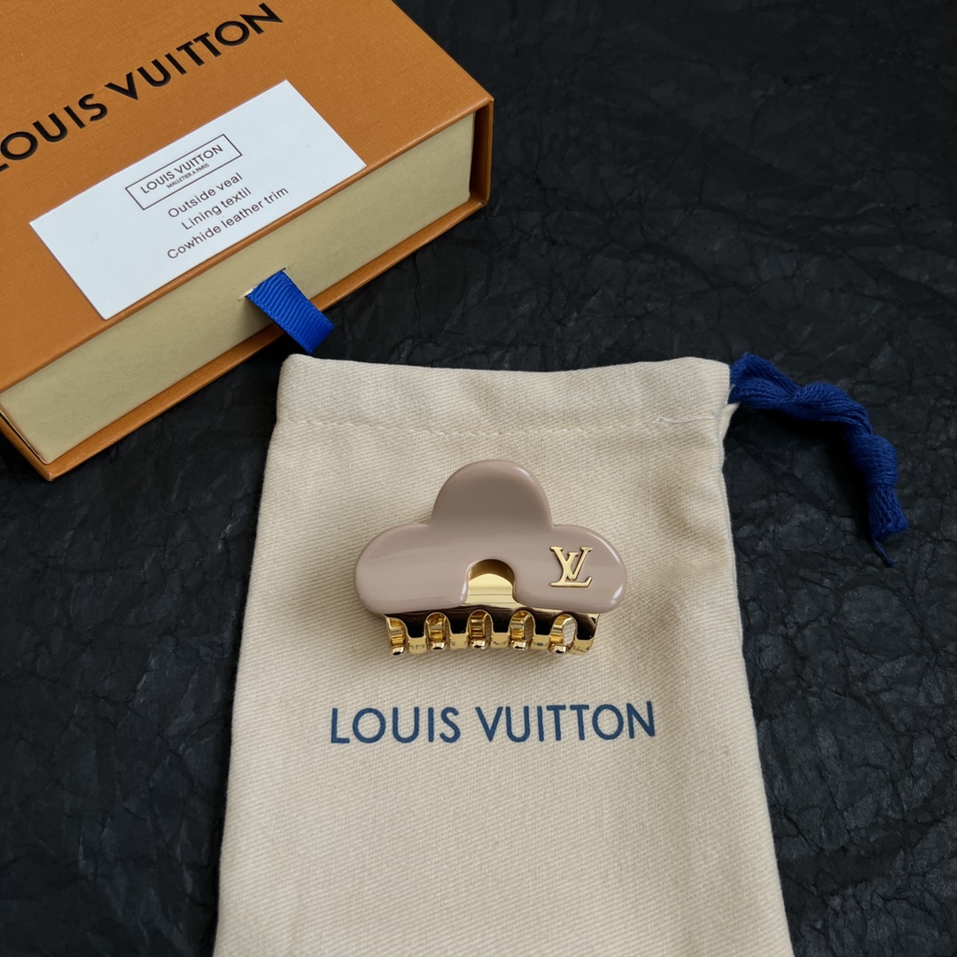 “Handmade Lv Vintage Hair Clip Unboxing Review: Exclusive Quality and Design” - 图片 7